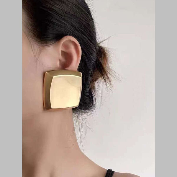 Square 18K Gold Anti Tarnish Stud Earring For Women Bulk Secondary image
