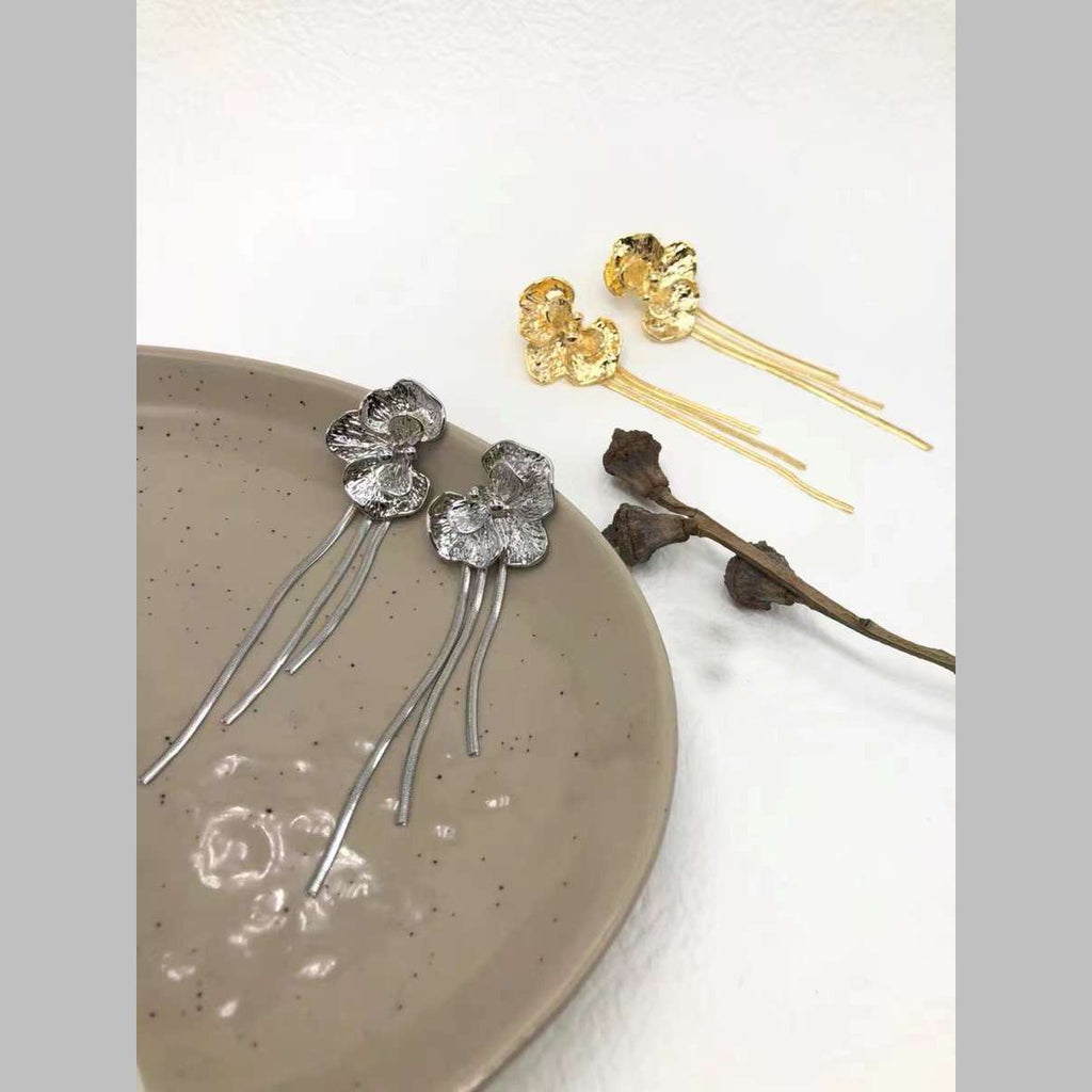 Flower Snake Chain 18K Gold Anti Tarnish Dangler Tassel Earring Bulk