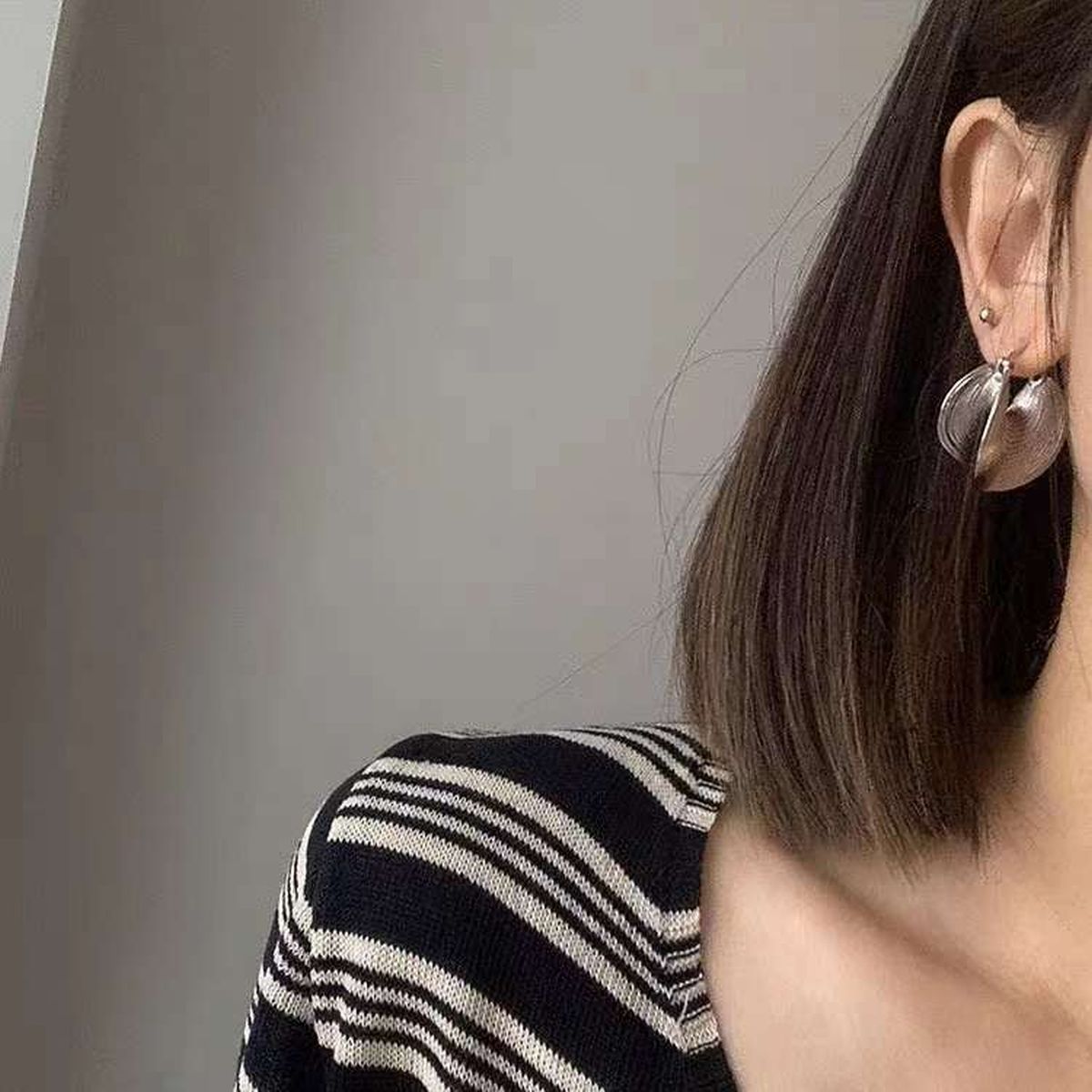 18K Gold Anti Tarnish Hoop Earring For Women Bulk