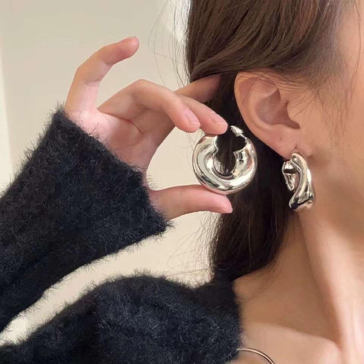 Glossy 18K Gold Anti Tarnish Hoop Earring For Women Bulk