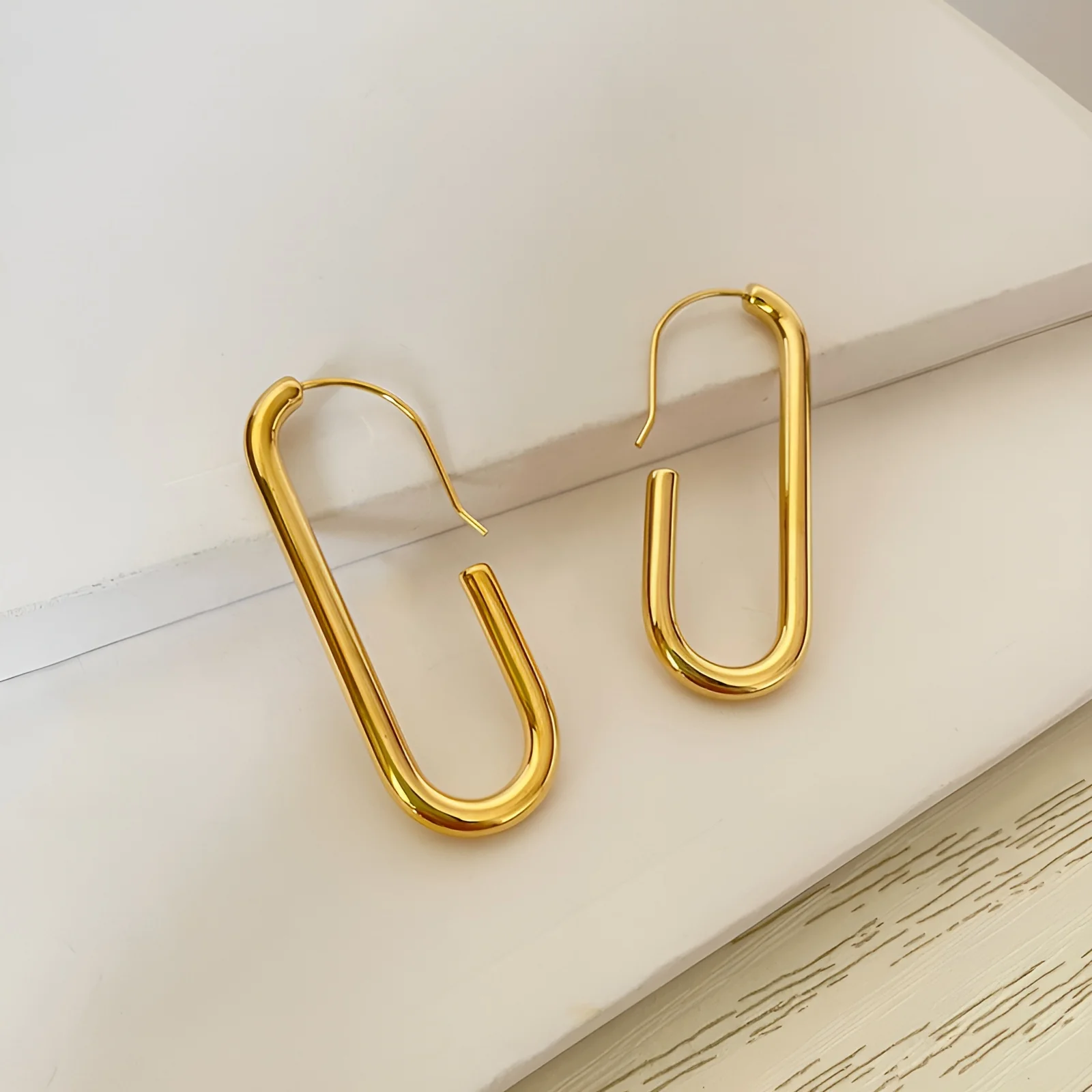 Simple Oval 18K Gold Stainless Steel Anti Tarnish Hoop Earring Bulk