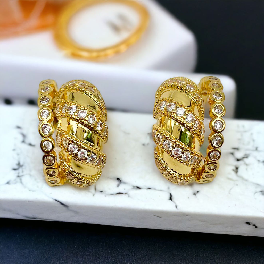 Tiny Cubic Zirconia 18K Gold Anti Tarnish Ear Cuff Earring Women Bulk
