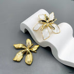 Flower Enamel White 18K Gold Anti Tarnish Stud Earring For Women Bulk