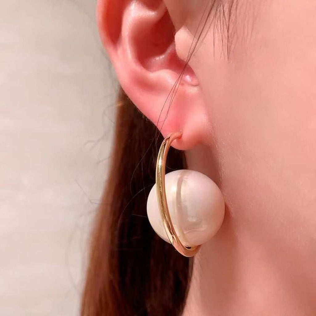 Stylish Pearl White 18K Gold Anti Tarnish Drop Hoop For Women Bulk