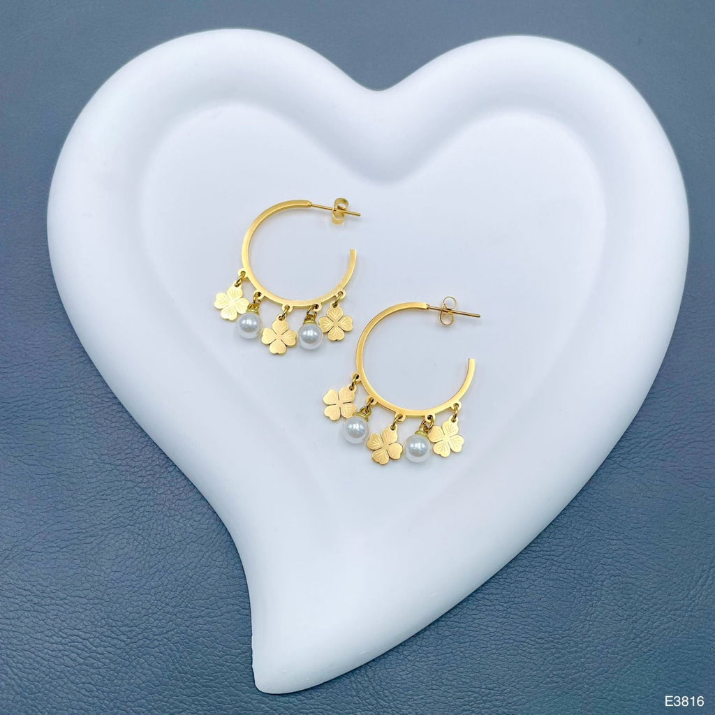 Clover Flower Pearl Stainless Steel White 18K Gold Anti Tarnish Hoop Earring For Women