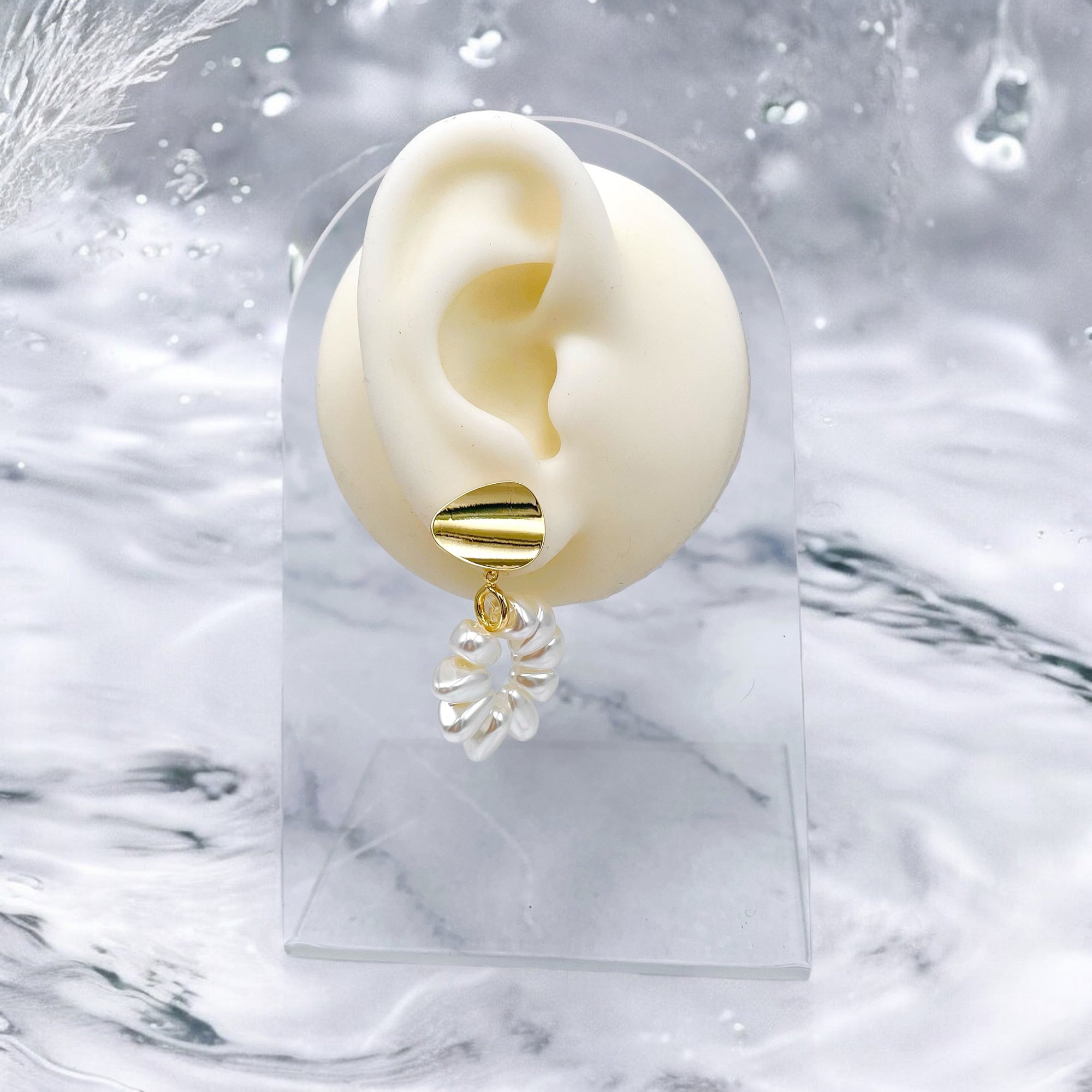 Flower White 18K Gold Pearl Anti Tarnish Dangler Drop Earring Bulk