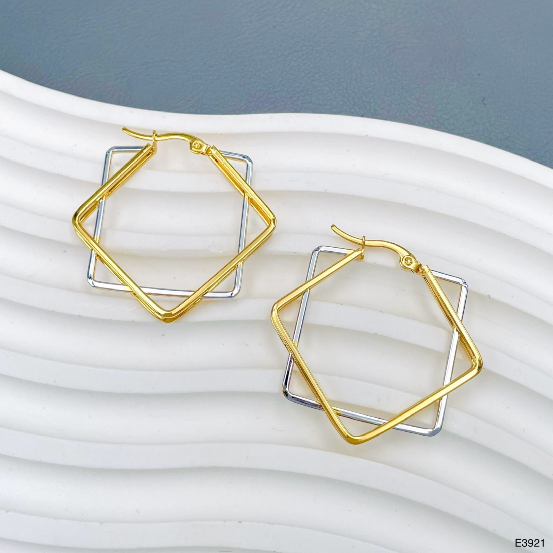 Two Tone Square 18K Gold Silver Anti Tarnish Hoop Stainless Steel Earring For Women