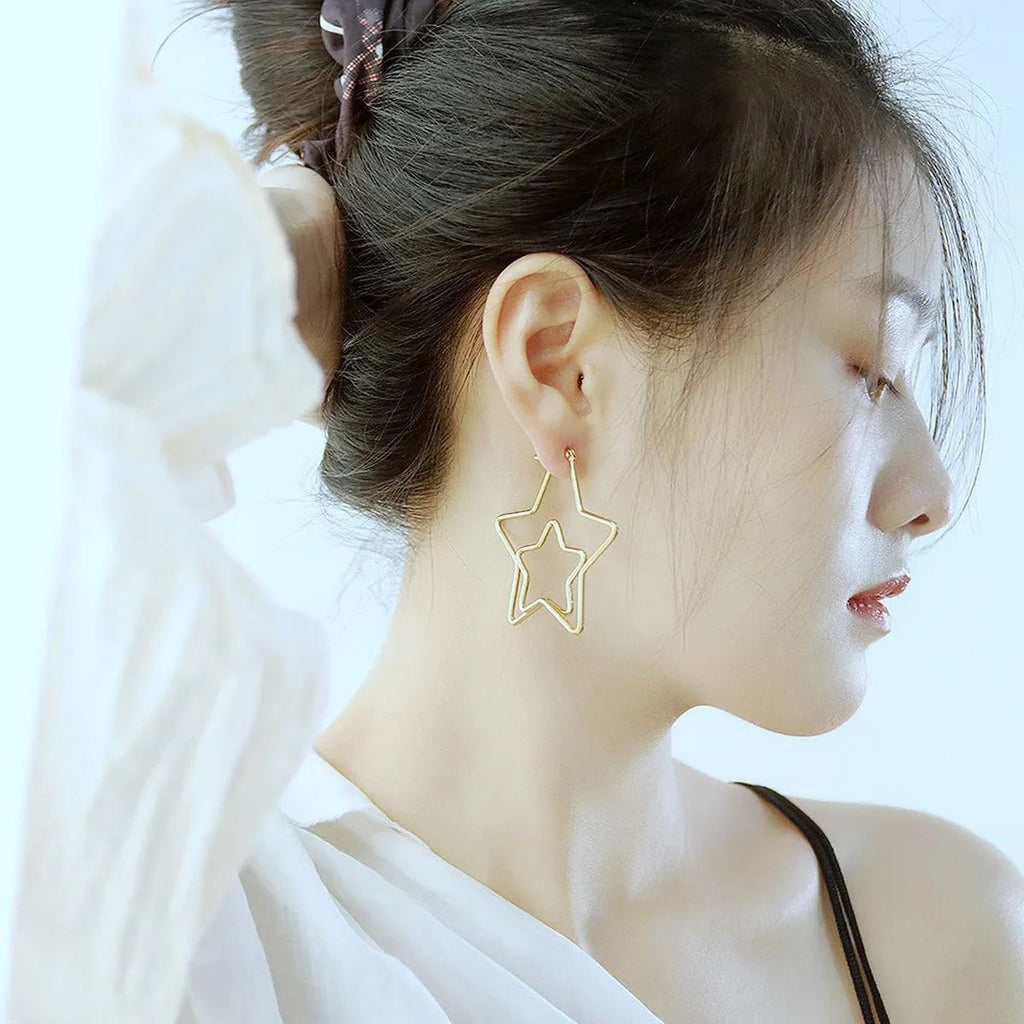 Big Dual Star 18K Gold Anti Tarnish Hoop Earring For Women Bulk