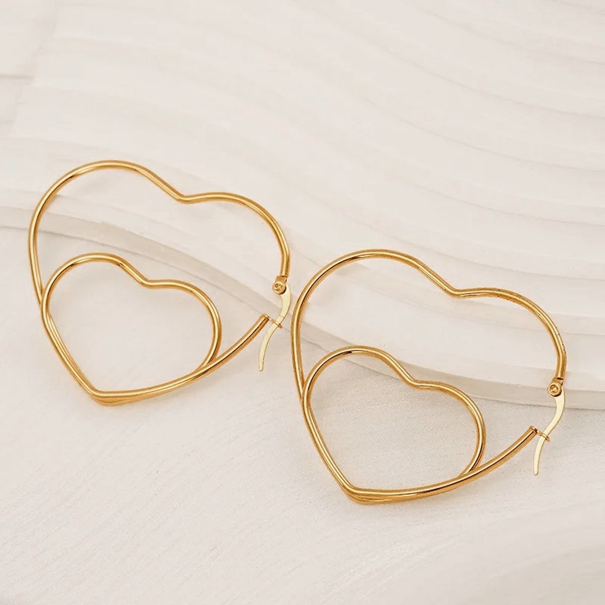 Big Dual Heart 18K Gold Anti Tarnish Hoop Earring For Women Bulk