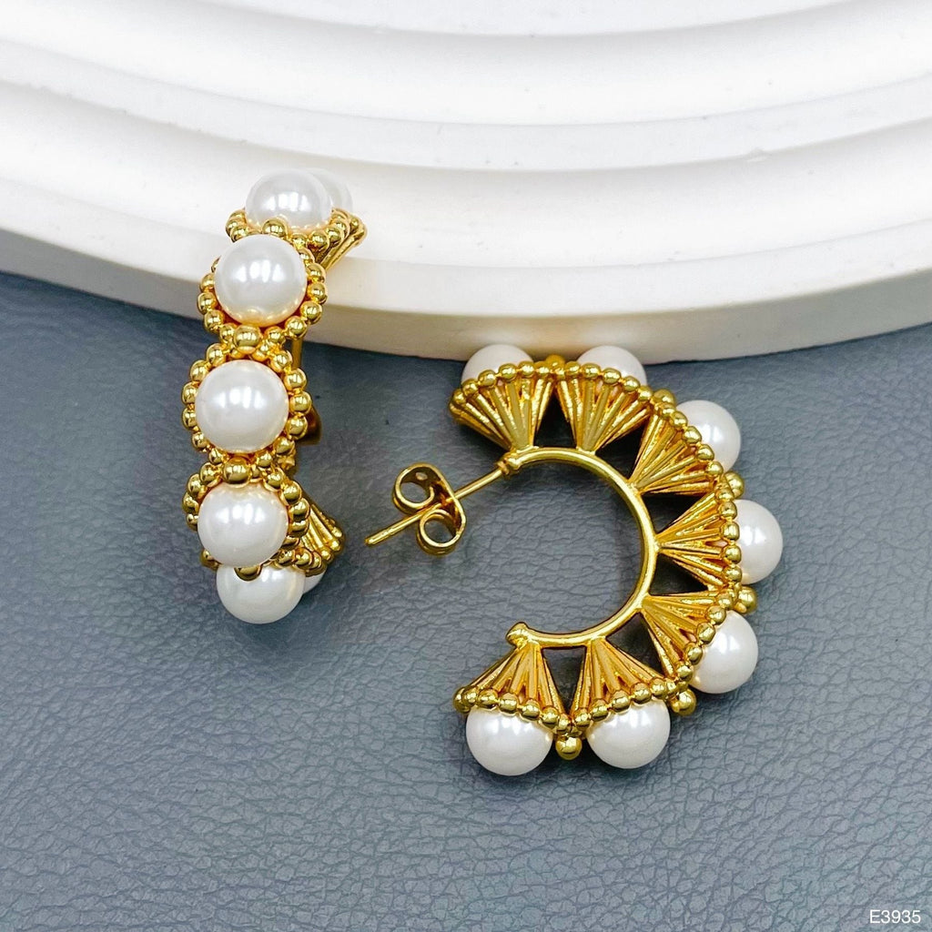3D White 18K Gold Pearl Anti Tarnish Hoop Earring For Women Bulk