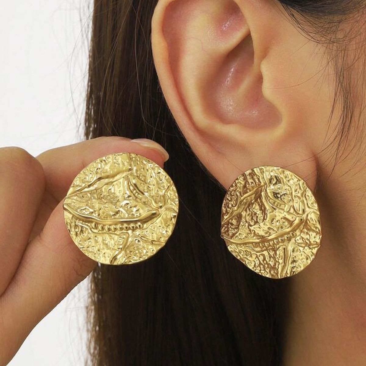 Glossy Dented 18K Gold Stainless Steel Anti Tarnish Stud Earring Bulk