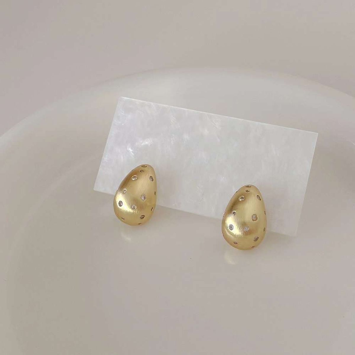 Small Paisley 18K Gold Cubic Zirconia Anti Tarnish Stud Earring Bulk