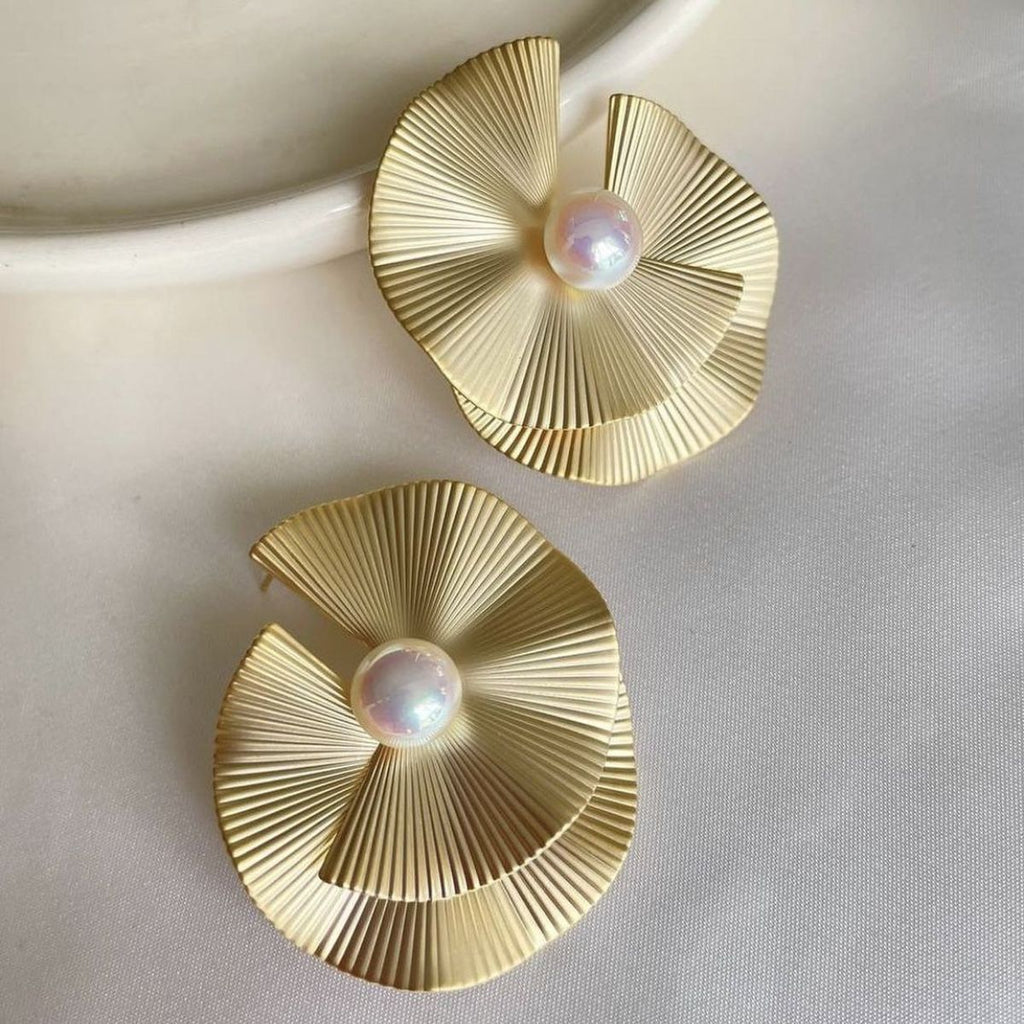 Dual Layer White 18K Gold Pearl Anti Tarnish Stud Earring Women Bulk
