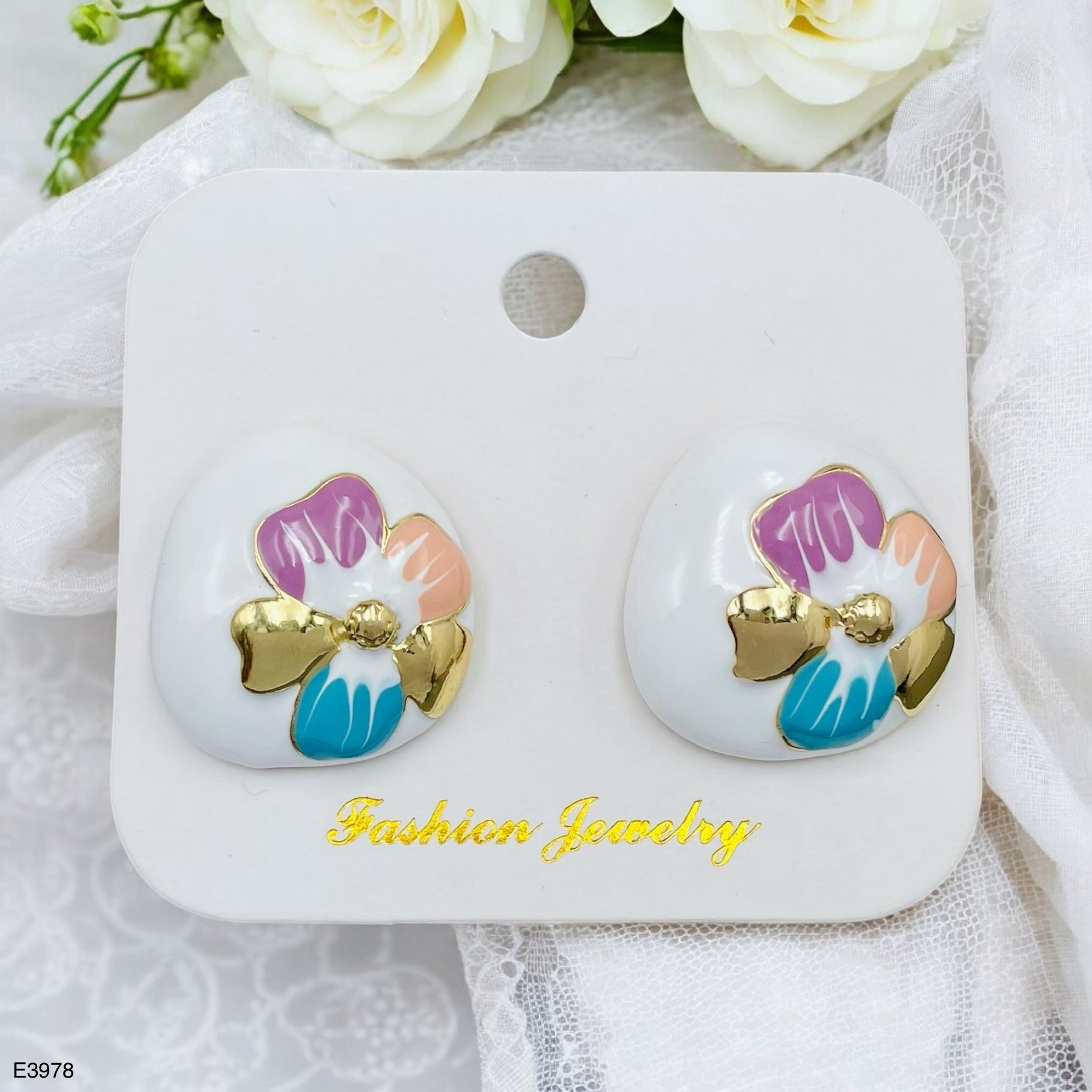 Flower Enamel White 18K Gold Anti Tarnish Stud Earring Women Bulk
