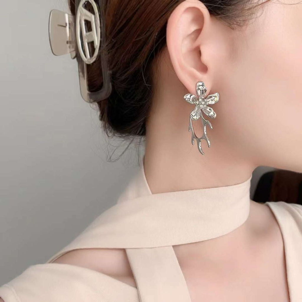 Spike Flower Cubic Zirconia 18K Gold Anti Tarnish Dangler Earring Bulk