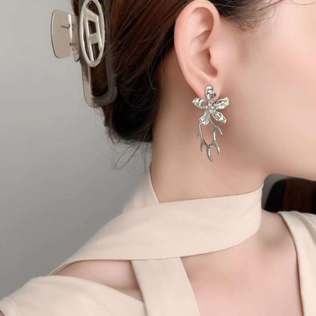 Spike Flower Cubic Zirconia 18K Gold Anti Tarnish Dangler Earring Bulk