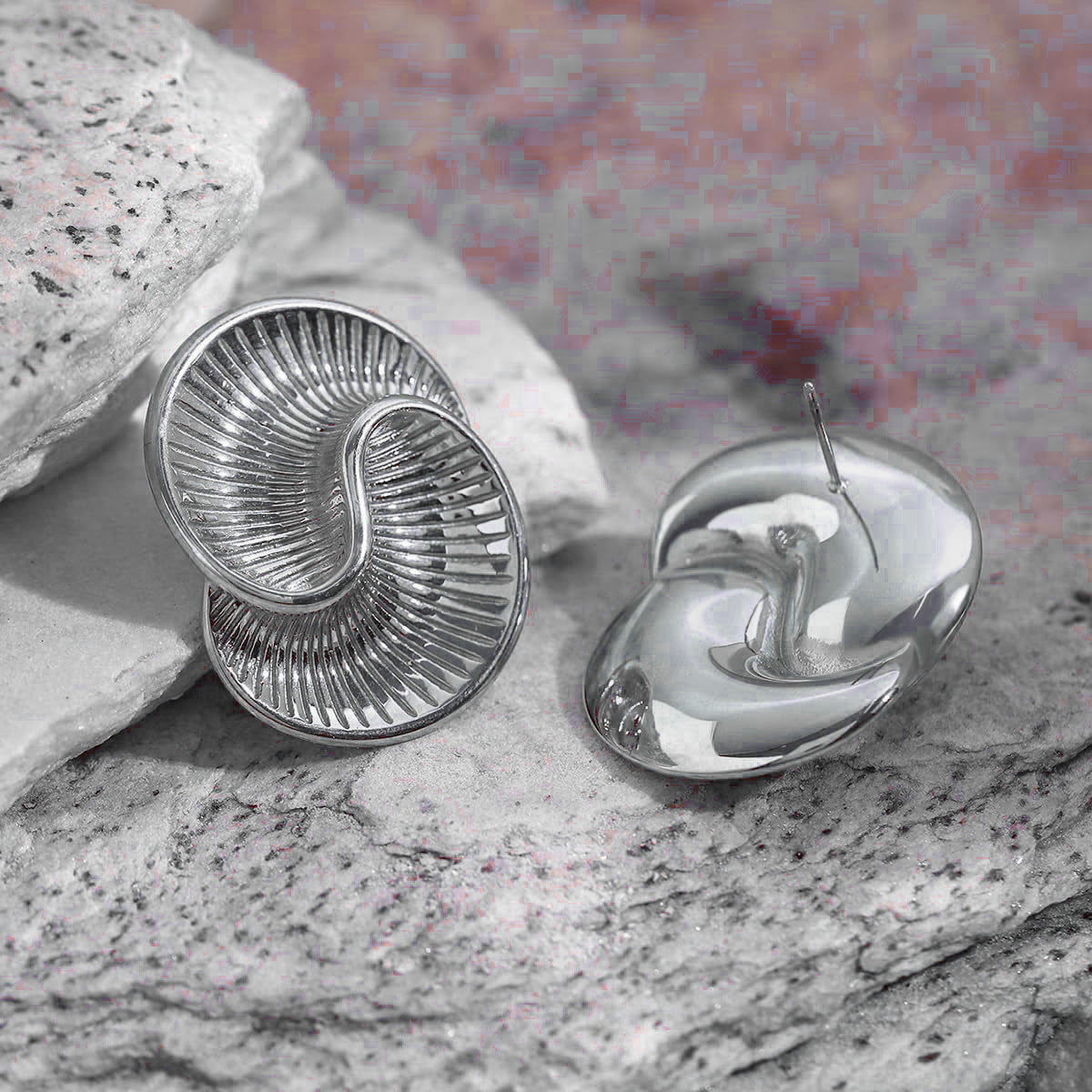 Wave Spiral 18K Gold Anti Tarnish Stud Earring For Women Bulk