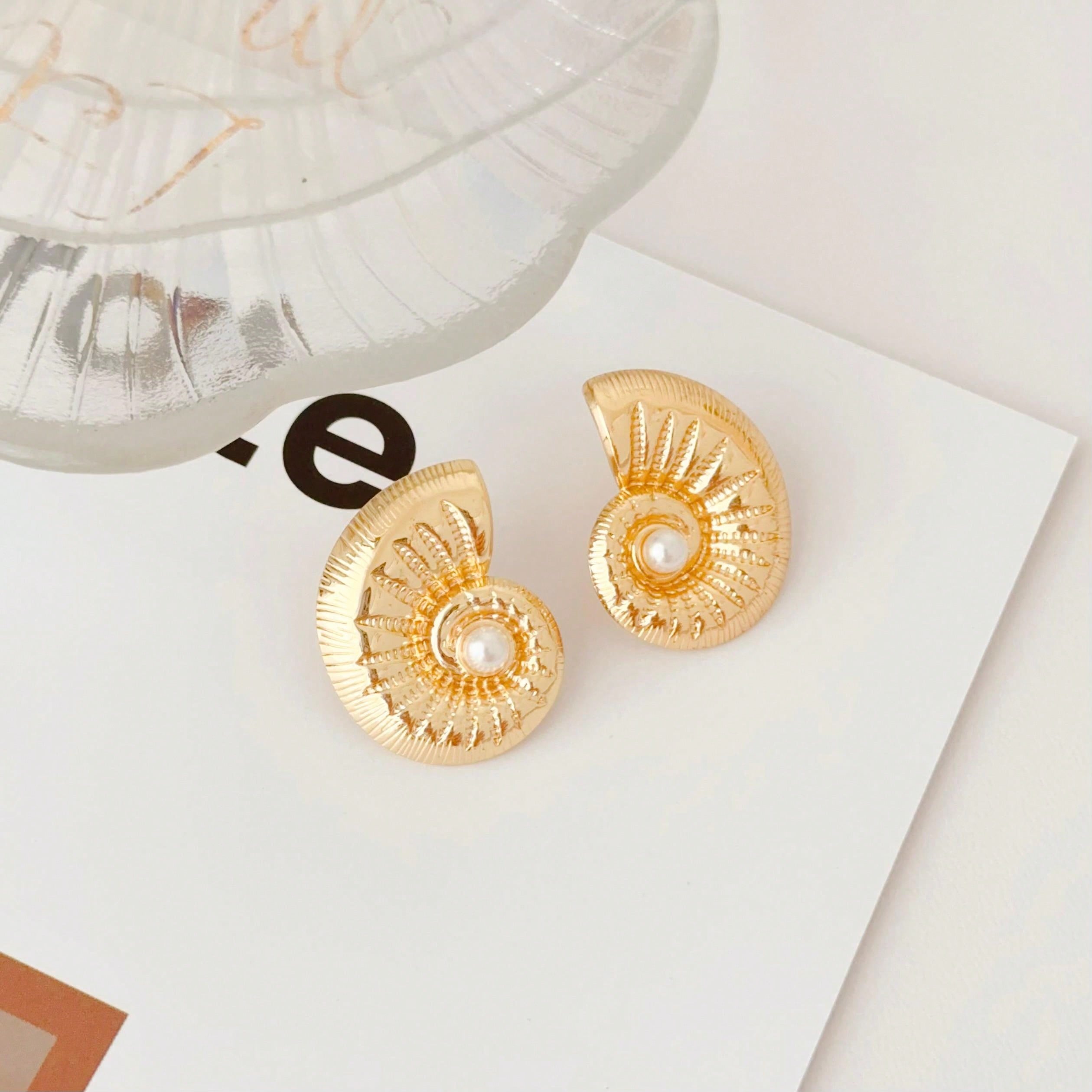 Snail Shell 18K Gold Pearl Anti Tarnish Stud Earring For Women Bulk Main image