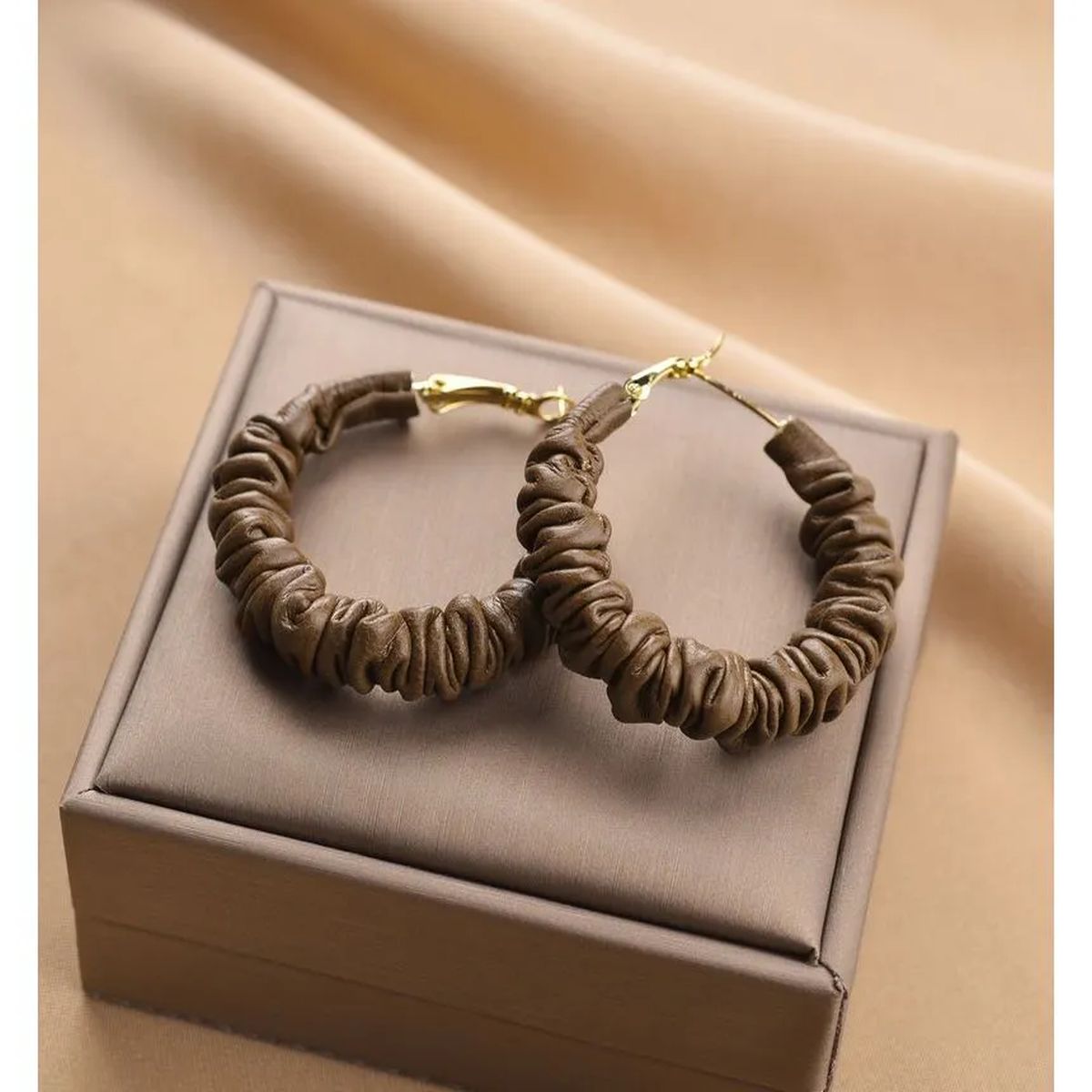 Chocolate Brown 18K Gold Leather Anti Tarnish Hoop Earring Women Bulk Main image
