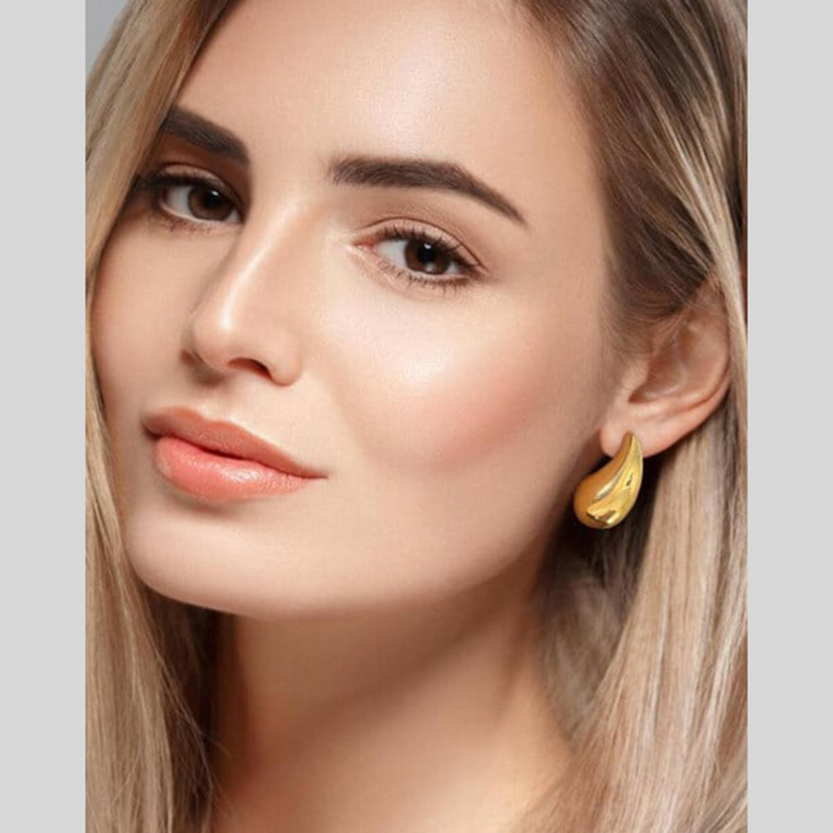 Tear Drop 18K Gold Anti Tarnish Stud Earring For Women Bulk