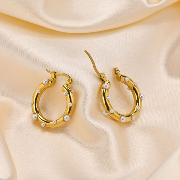 Oval Studded Pearl 18K Gold Anti Tarnish Hoop Earring For Women Bulk Main image