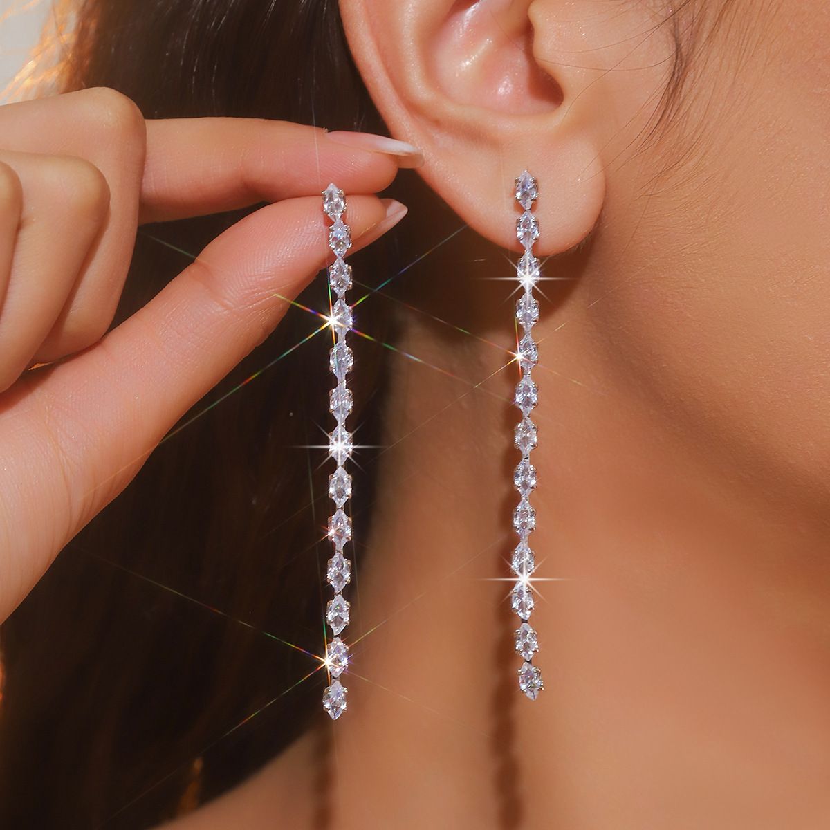 Vertical Solitaire Rhinestone 18K Gold Anti Tarnish Tassel Dangler Earring For Women Secondary image