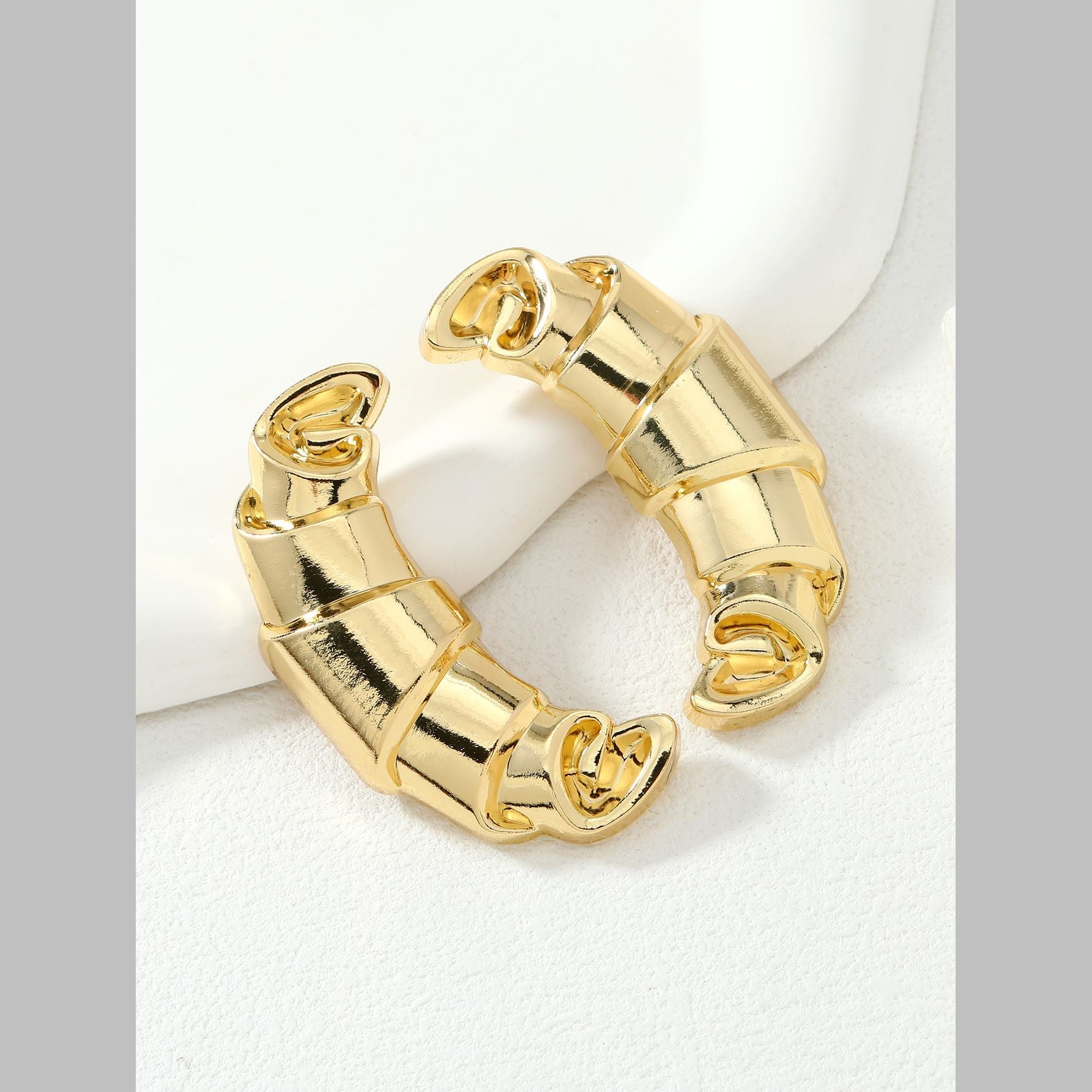 Croissant 18K Gold Stainless Steel Anti Tarnish Dangler Earring Bulk