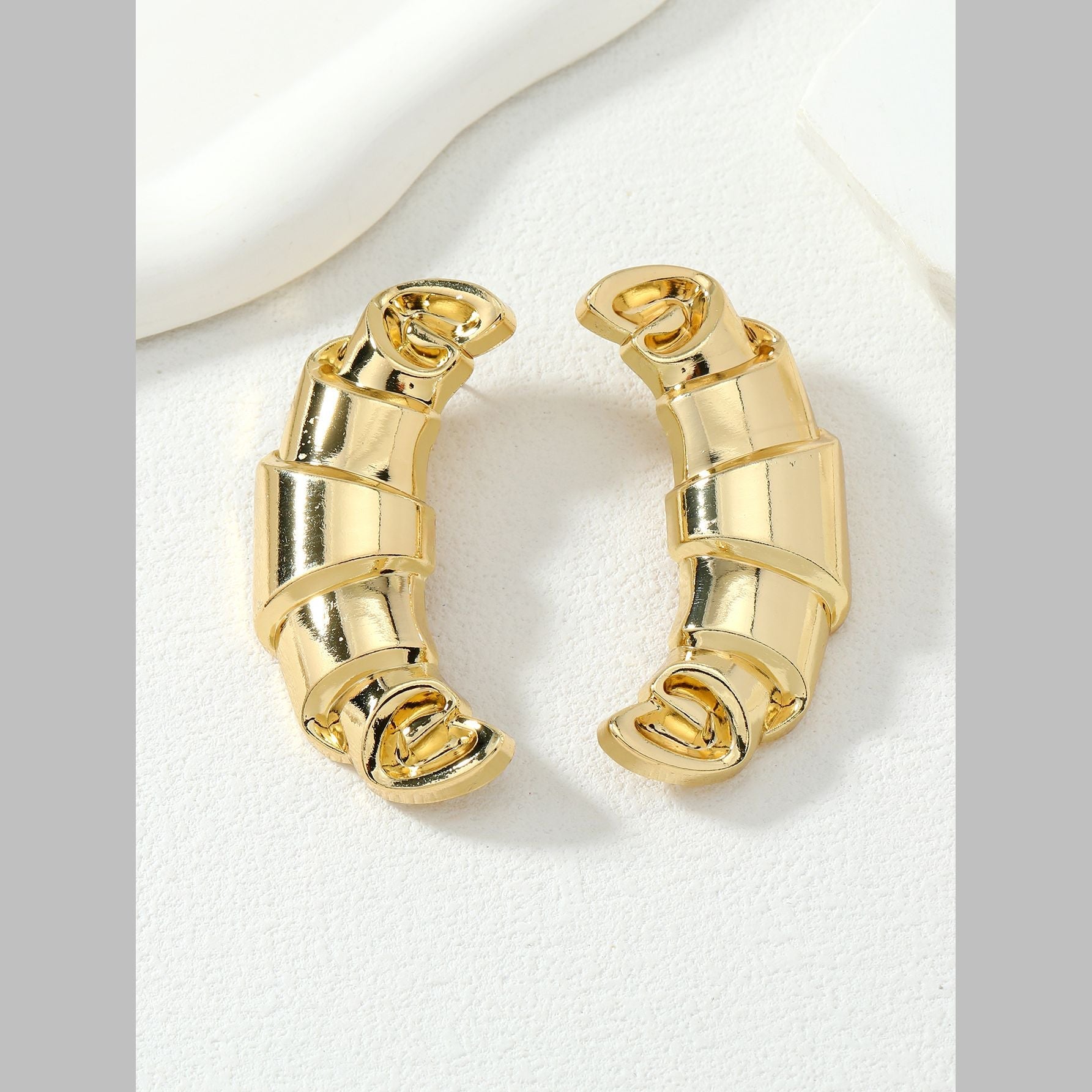 Croissant 18K Gold Stainless Steel Anti Tarnish Dangler Earring Bulk