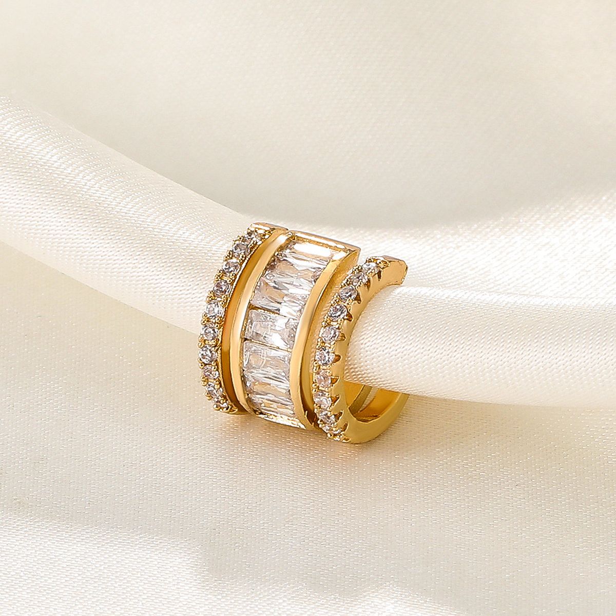 Baguette Layer CZ 18K Gold Anti Tarnish Single Ear Cuff Earring Bulk