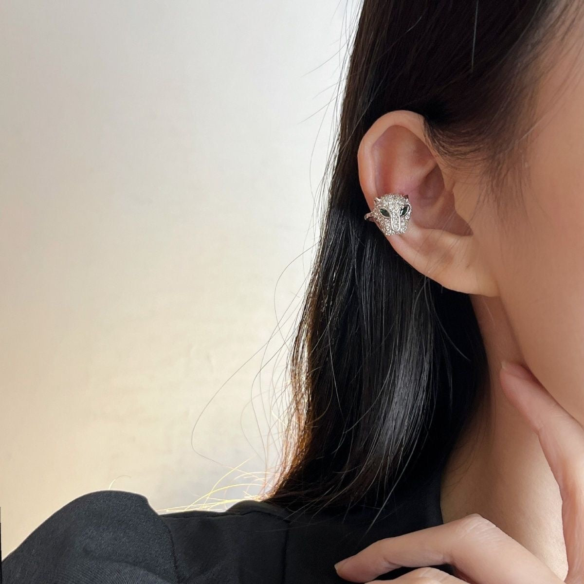 Panther Cubic Zirconia Crystal Green 18K Gold Anti Tarnish Single Ear Cuff Earring For Women Secondary image