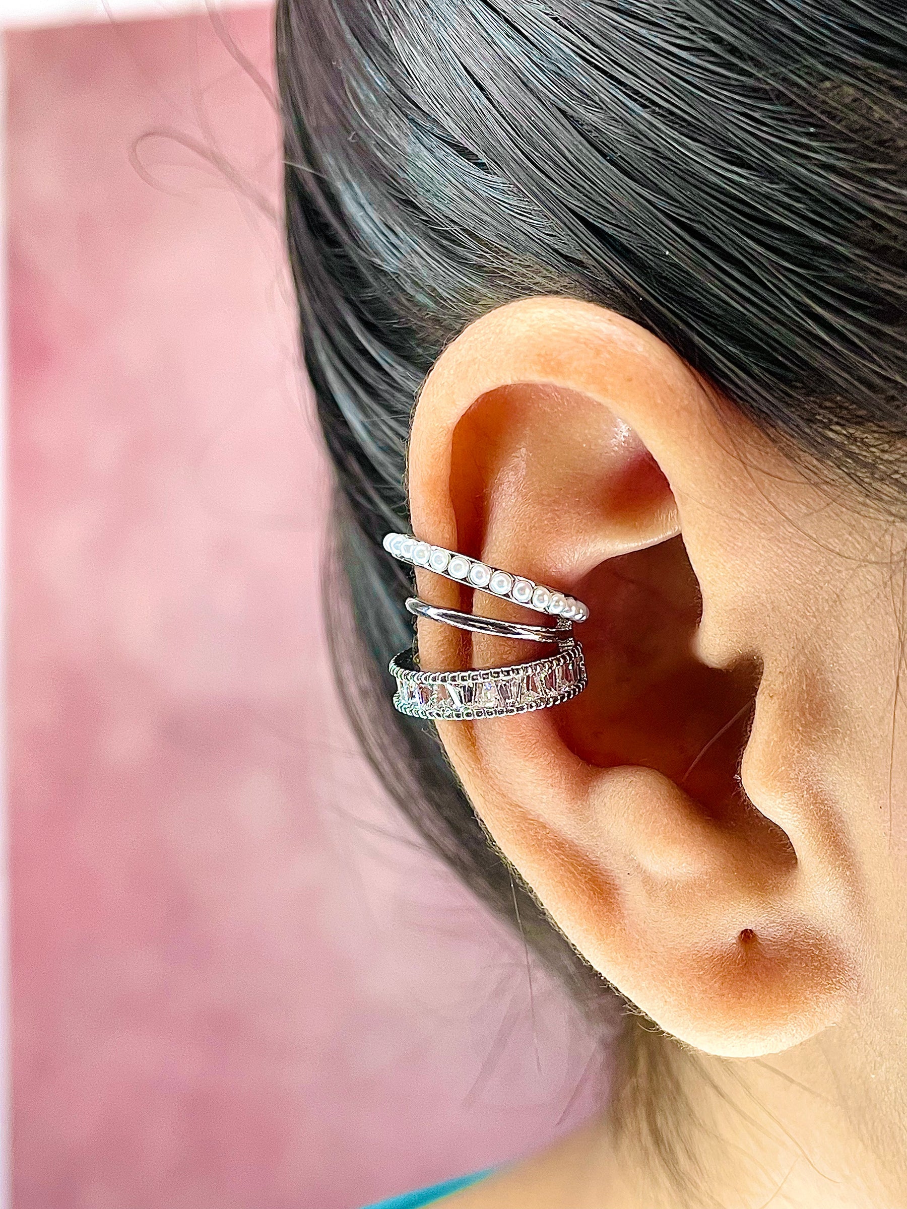 Baguette Pearl Surface Cubic Zirconia 18K Gold Anti Tarnish Single Ear Cuff Earring For Women Secondary image