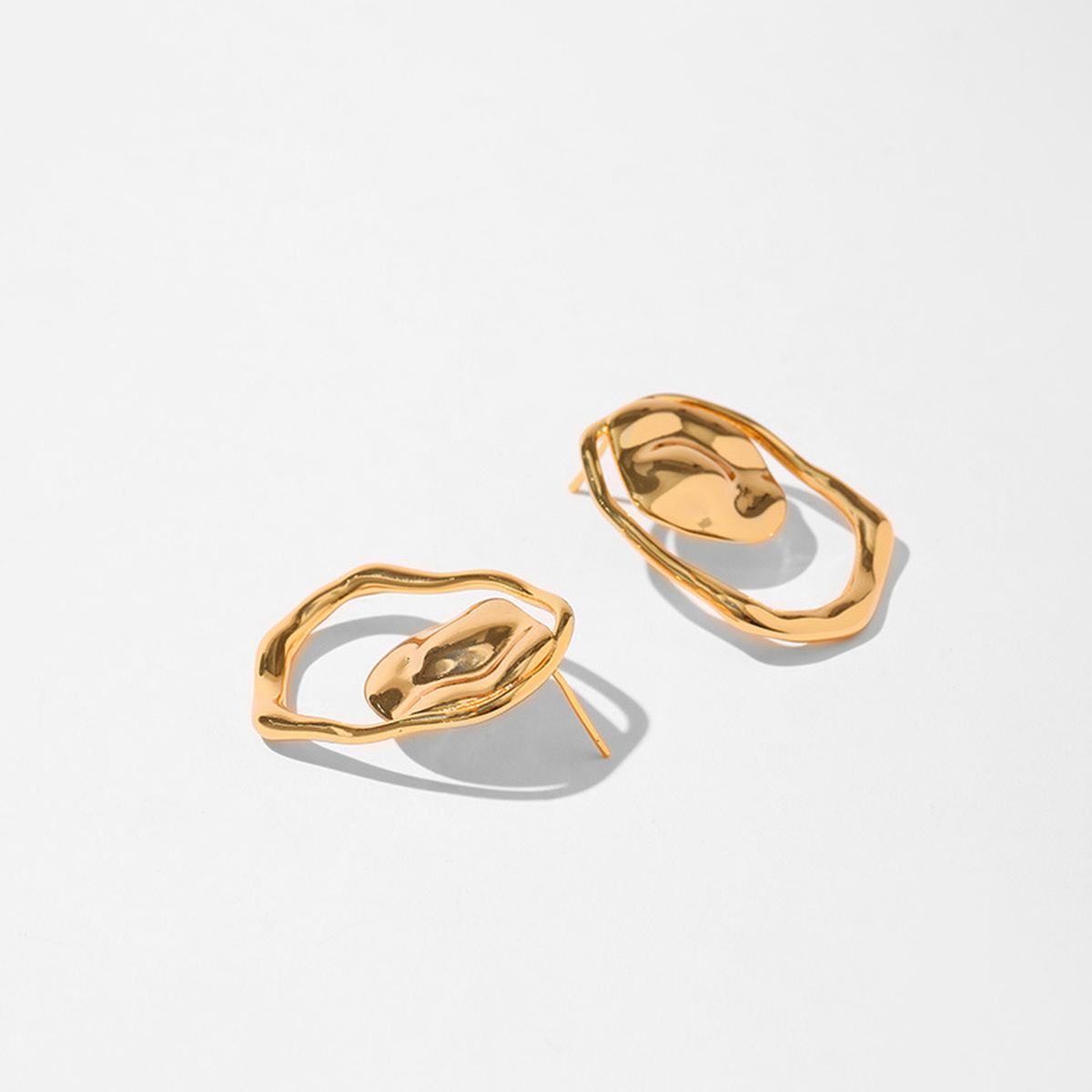 Beaten Finish 18K Gold Anti Tarnish Stud Earring For Women Bulk