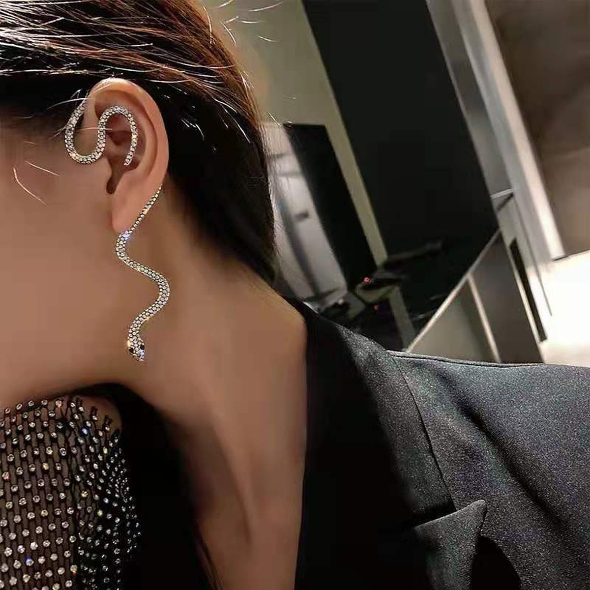 Snake Silver Anti Tarnish Single Ear Cuff Earring For Women Secondary image