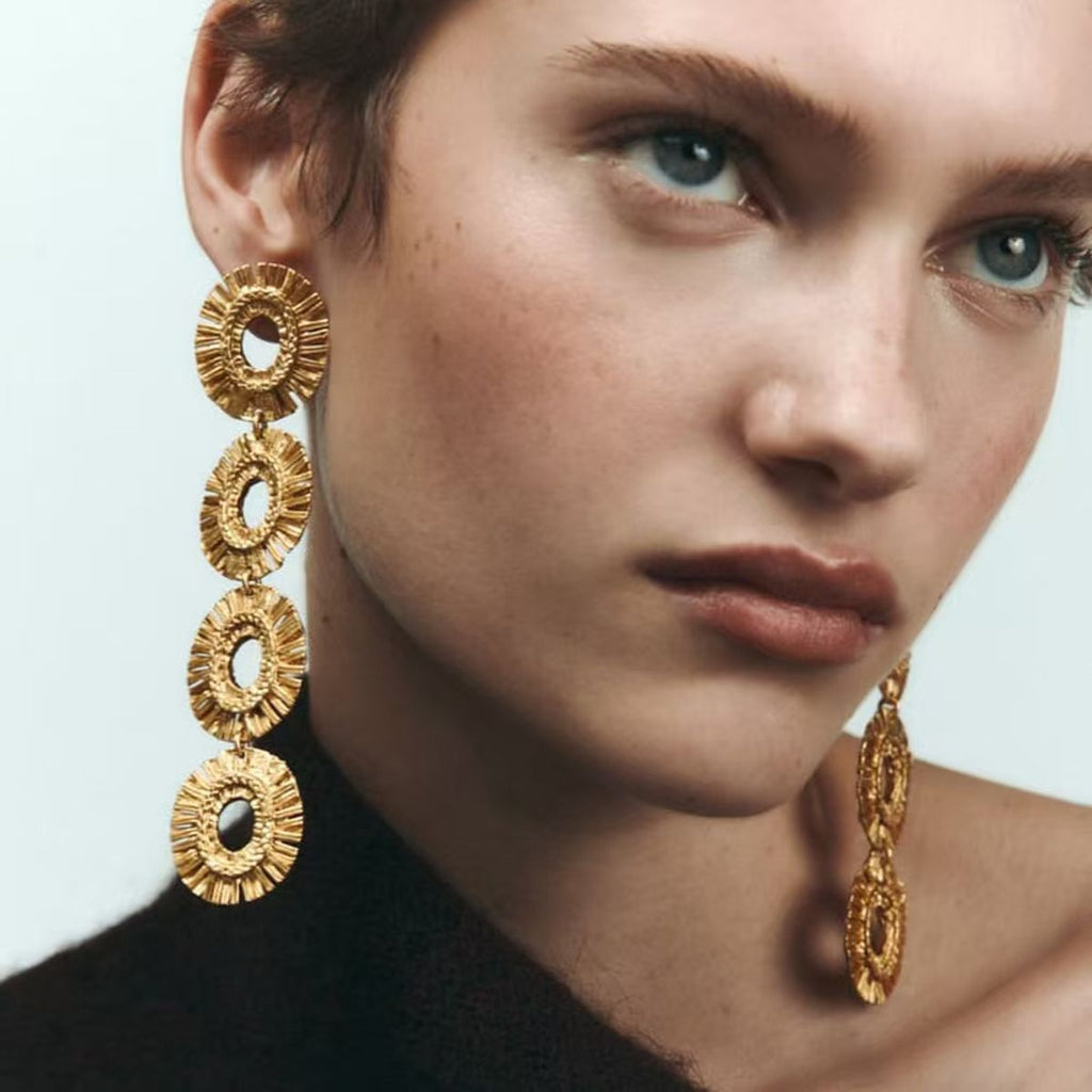 Beaten Finish Round Link 18K Gold Tassel Dangler Earring Women Bulk