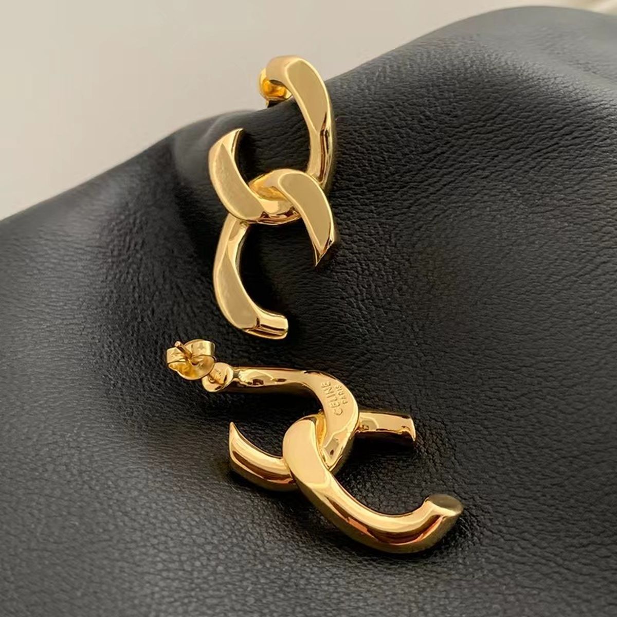Curb Link 18K Gold Anti Tarnish Dangler Earring For Women Bulk