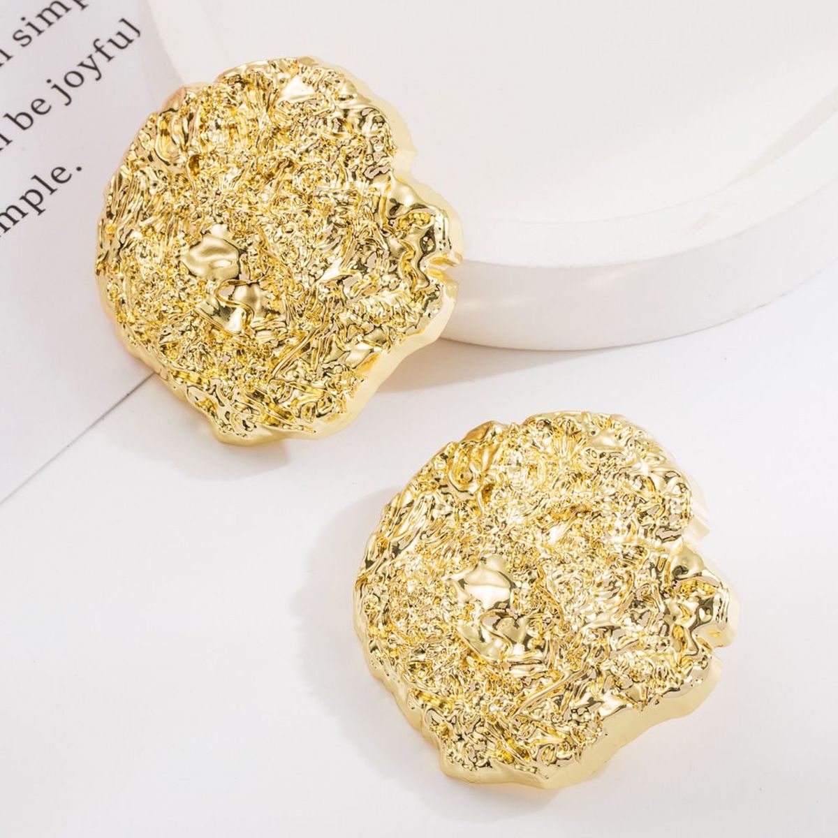 Beaten Finish 18K Gold Stud Earring For Women Bulk Main image