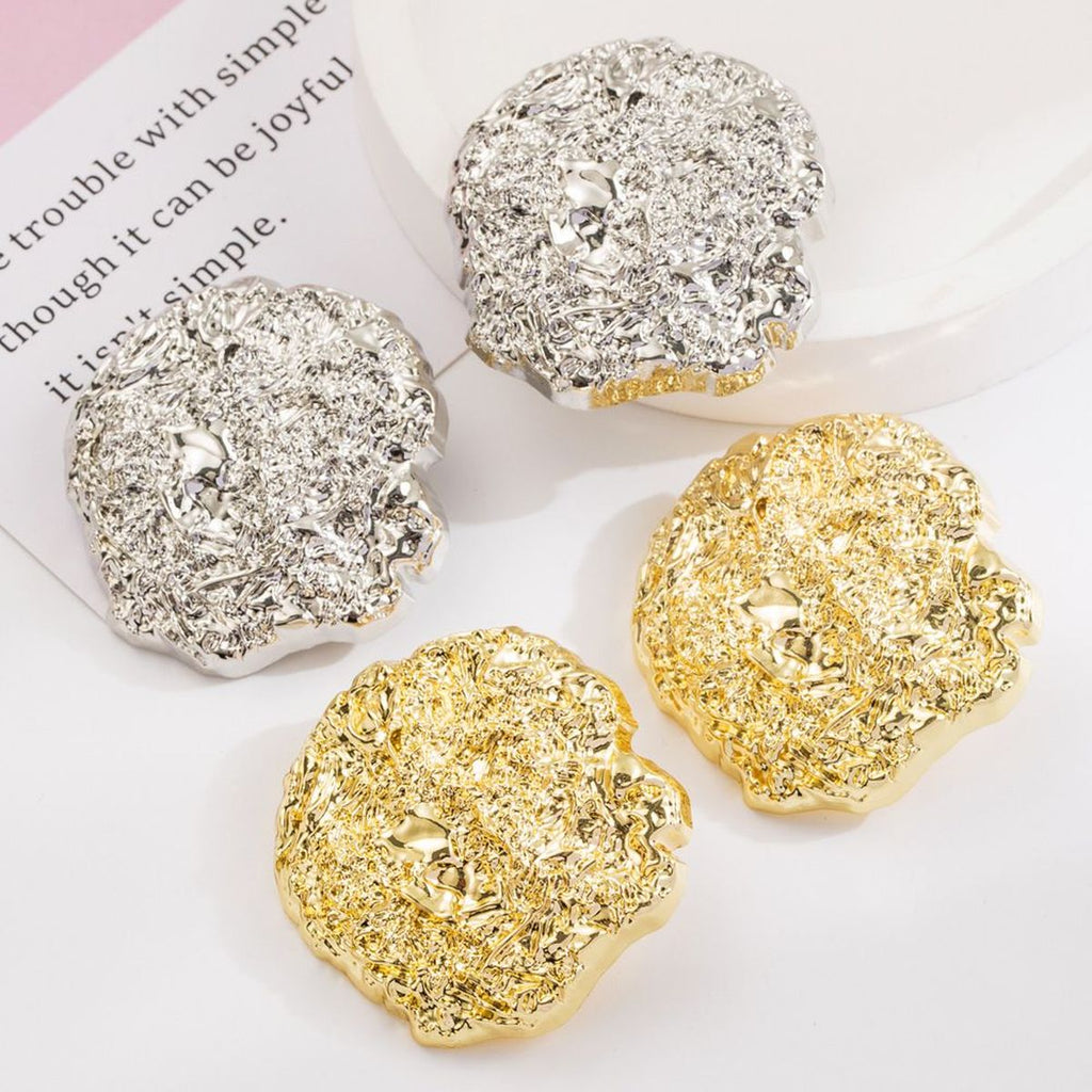 Beaten Finish 18K Gold Stud Earring For Women Bulk