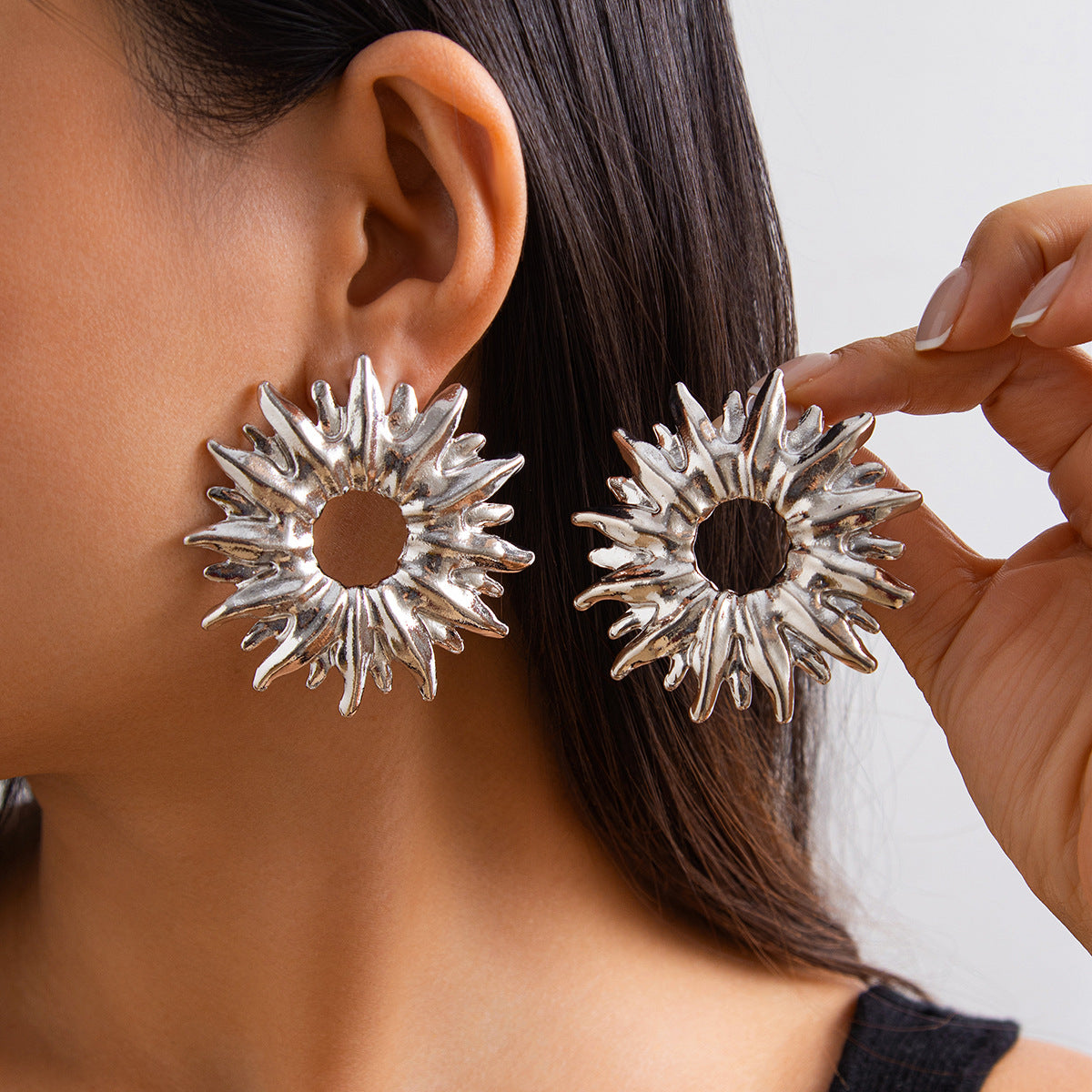 Daisy Flower 18K Gold Stud Earring For Women Bulk