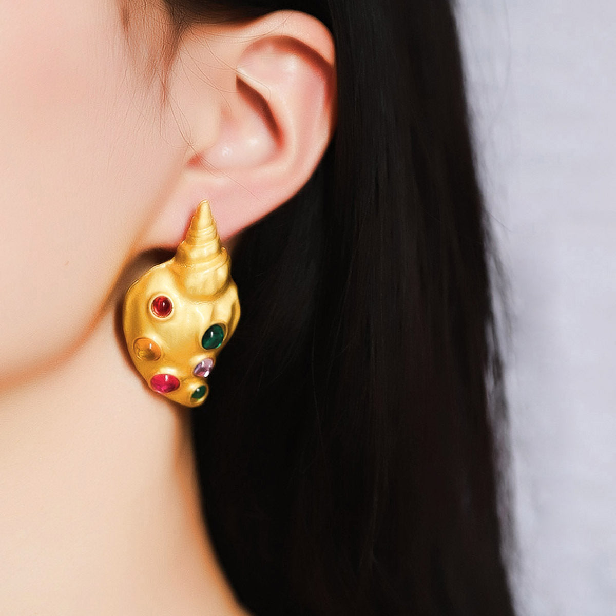 Conch Shell Crystal 18K Gold Multi Stud Earring For Women Bulk Secondary image