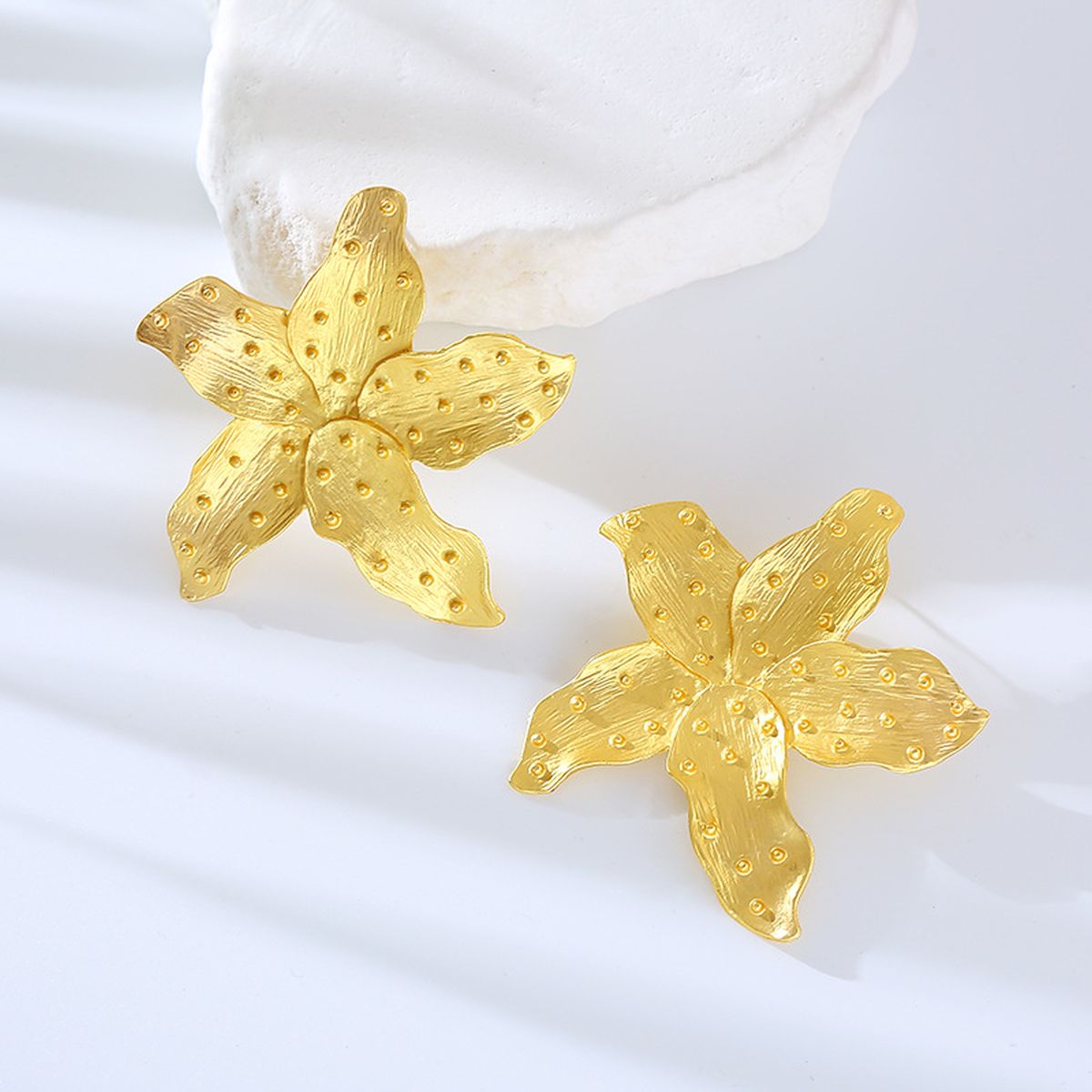 Star Fish Enamel Green 18K Gold Stud Earring For Women
