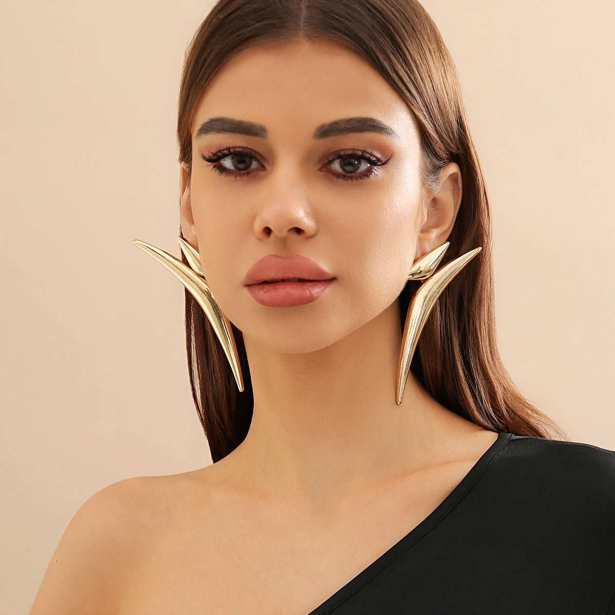 Pointy 18K Gold Anti Tarnish Stud Earring For Women Bulk
