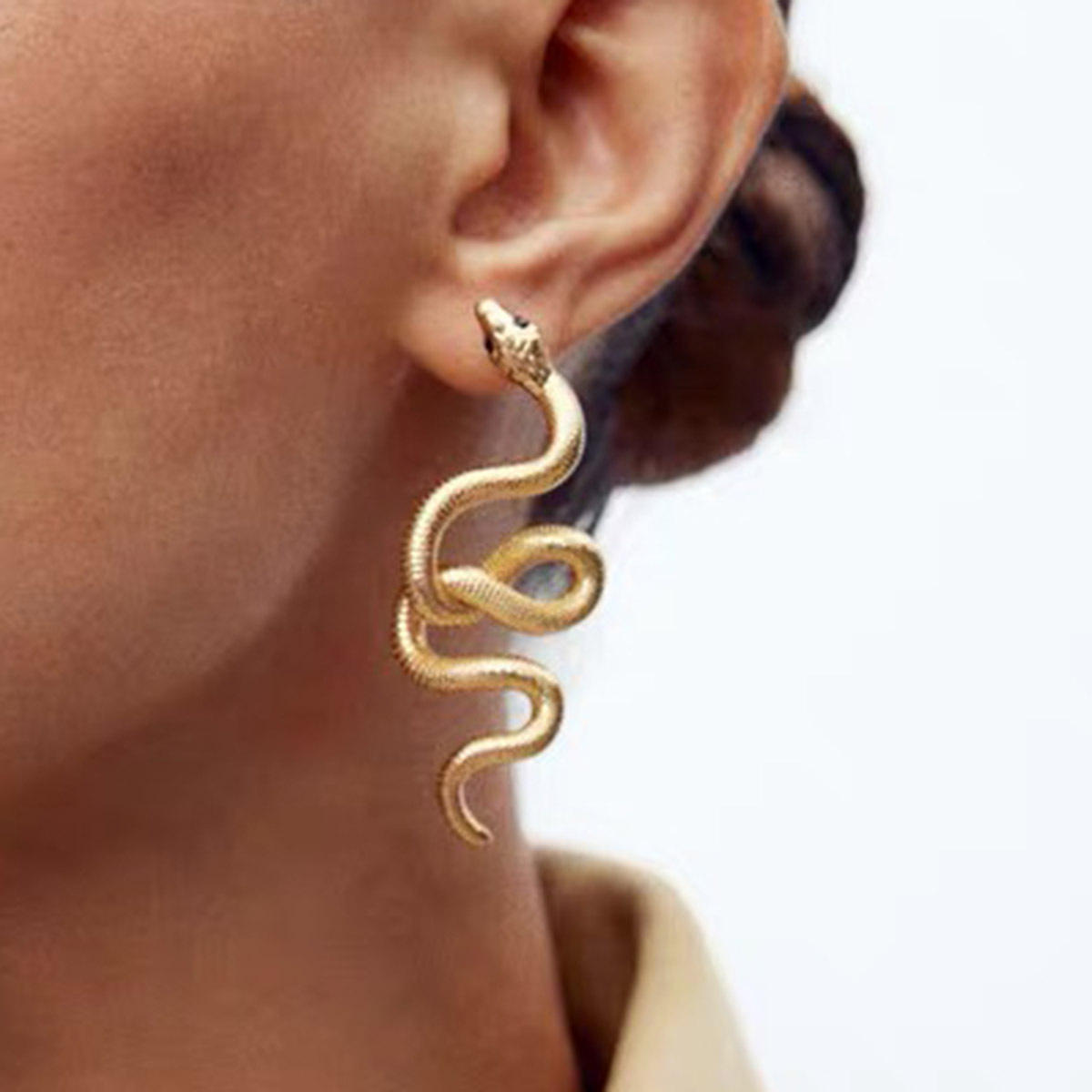 18K Gold Long Dangler Earring Pair For Women Bulk
