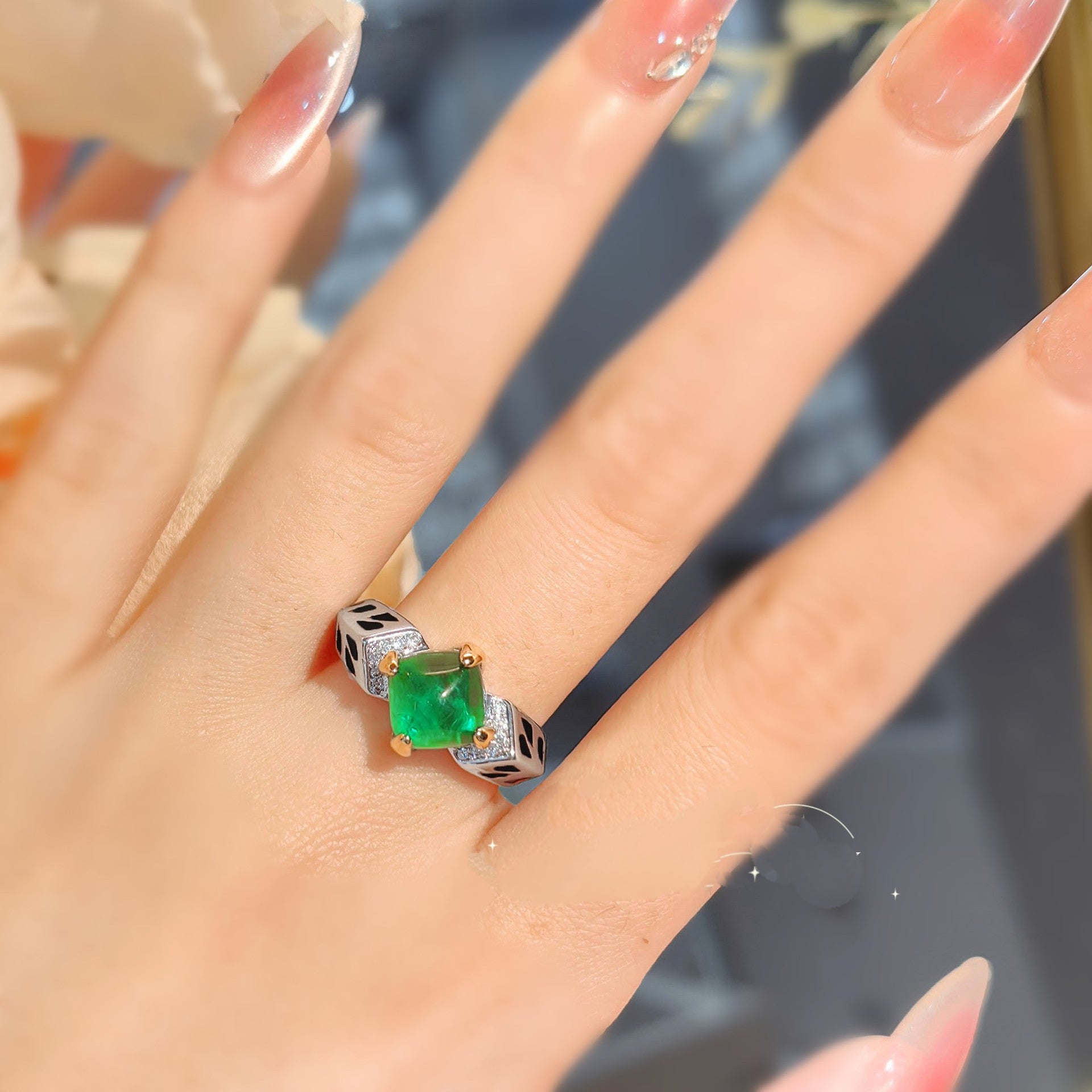 Leopard Silver Emerald Green CZ Crystal Anti Tarnish Ring Bulk