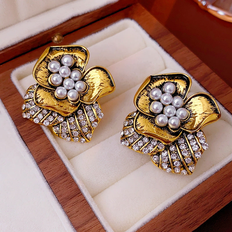 Pearl Flower 18K Gold Plated Anti Tarnish Stud Earring For Women Bulk Main image
