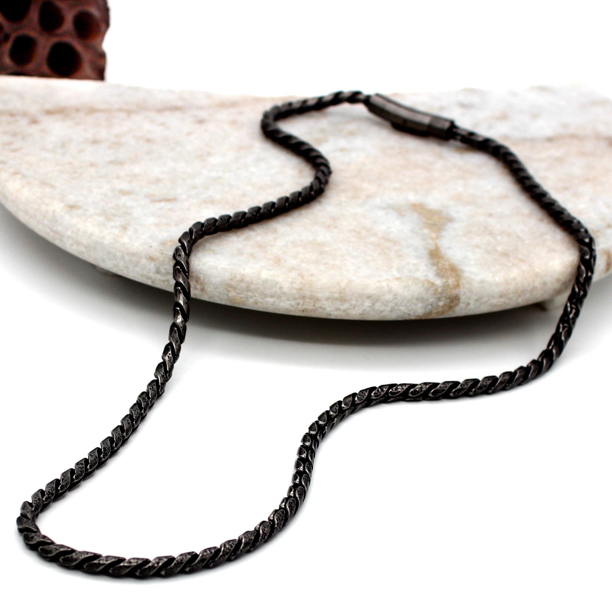 Vintage Jet Black Stainless Steel Anti Tarnish Chain For Women Bulk Main image