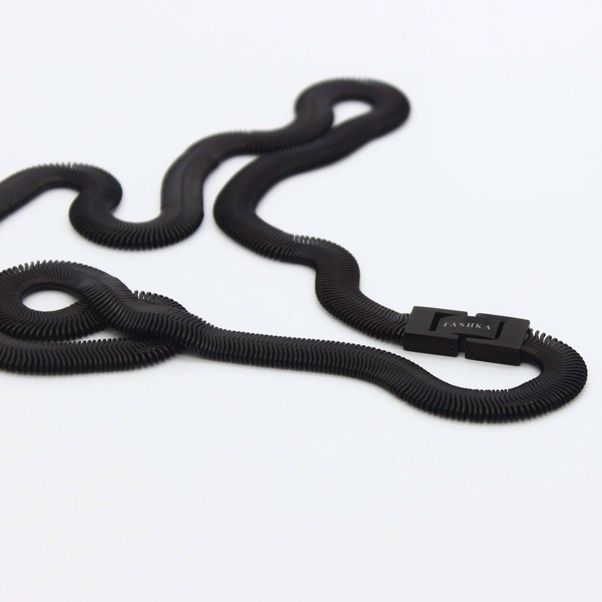 Snake Black Stainless Steel Anti Tarnish Chain For Women Bulk