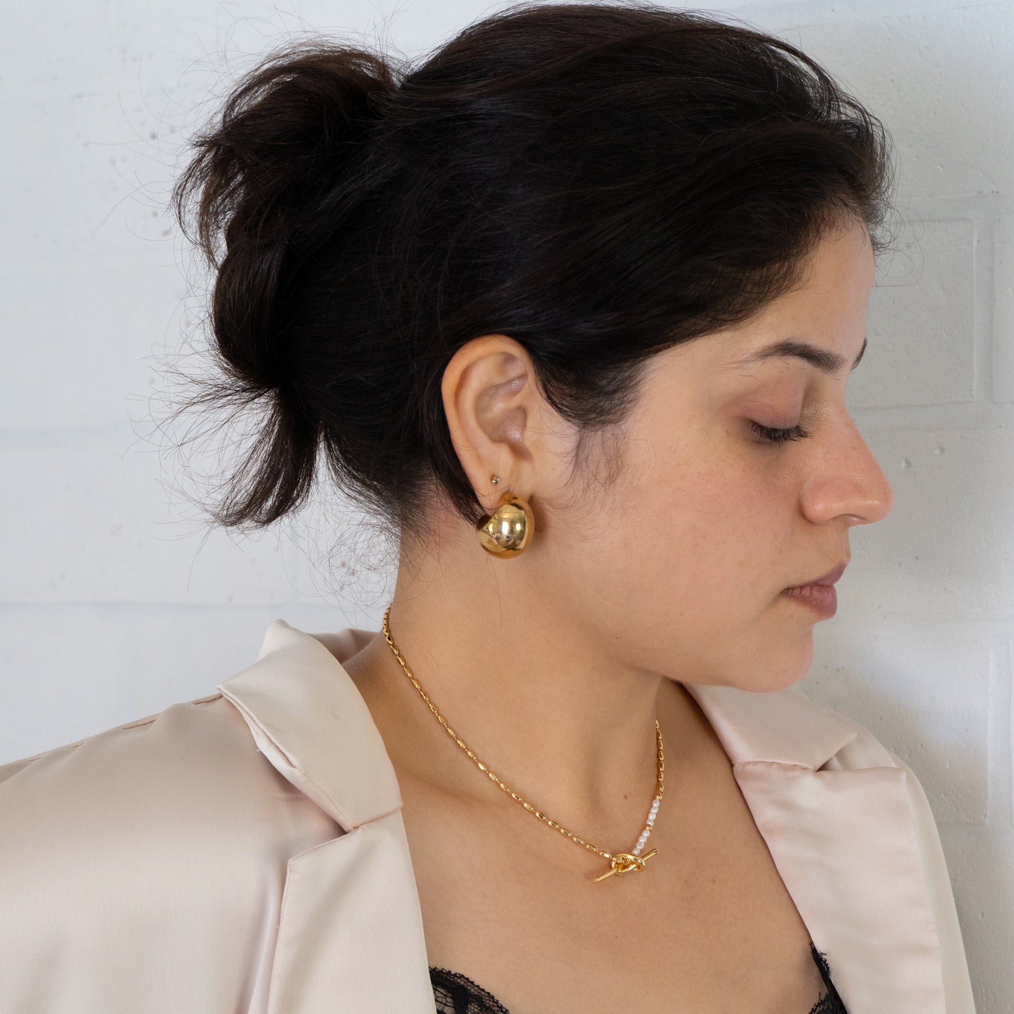 Knot White 18K Gold Brass Anti Tarnish Necklace For Women Bulk