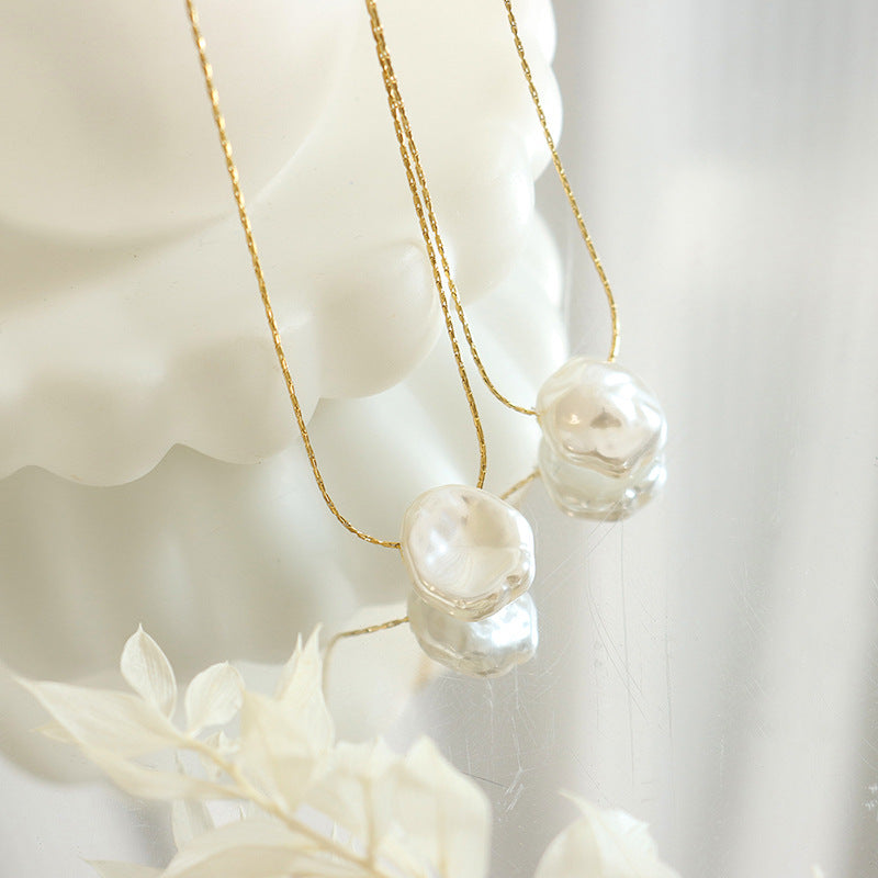 Regina Mother Of Pearl White 18K Gold Stainless Steel Anti Tarnish Necklace Pendant Chain For Women