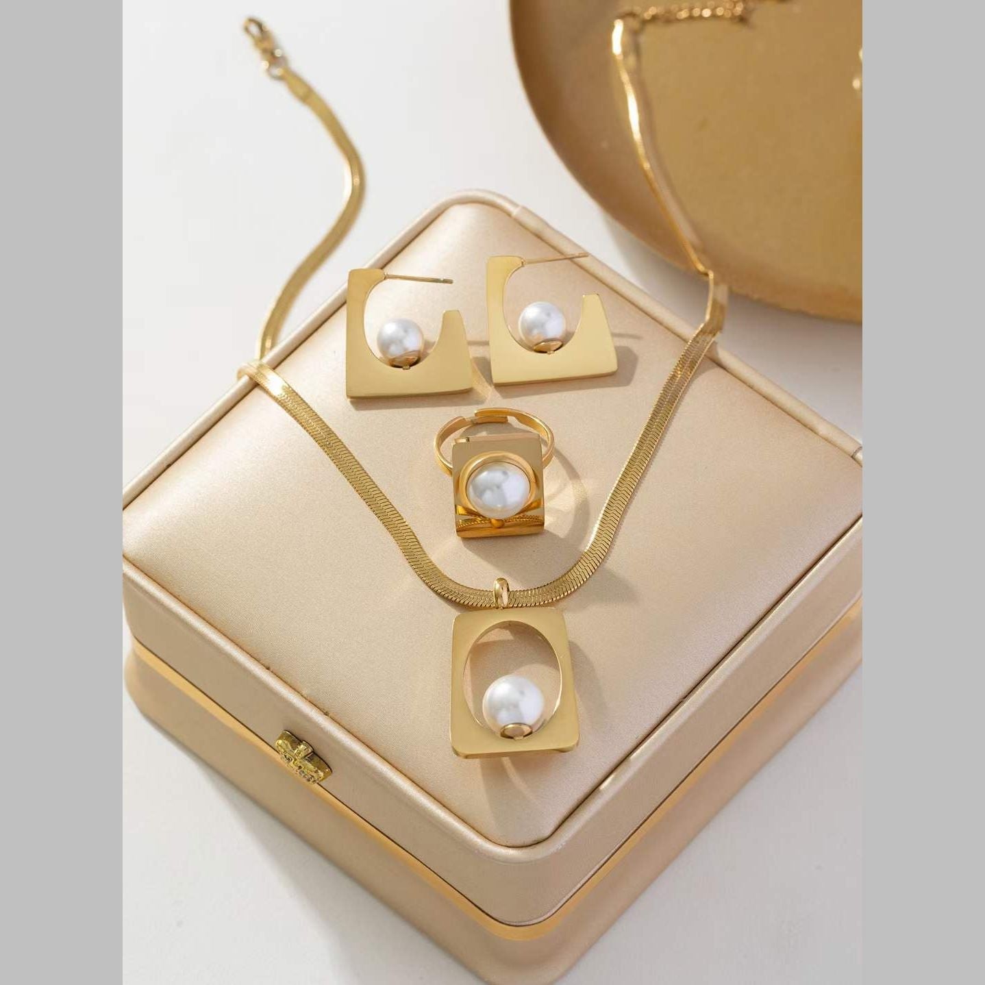 Geometric White Pearl 18K Gold Anti Tarnish Stainless Steel Snake Chain Necklace Earring Ring Set For Women Main image