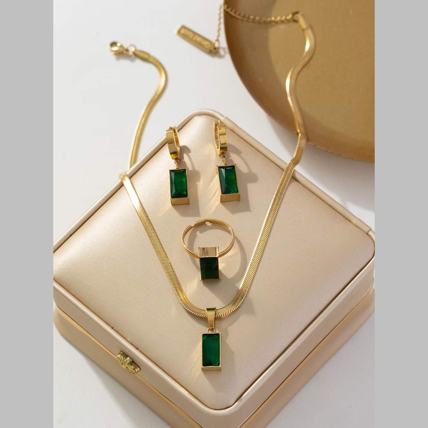 Rectangle Emerald Green Crystal 18K Gold Anti Tarnish Stainless Steel Snake Chain Necklace Earring Ring Set For Women Main image